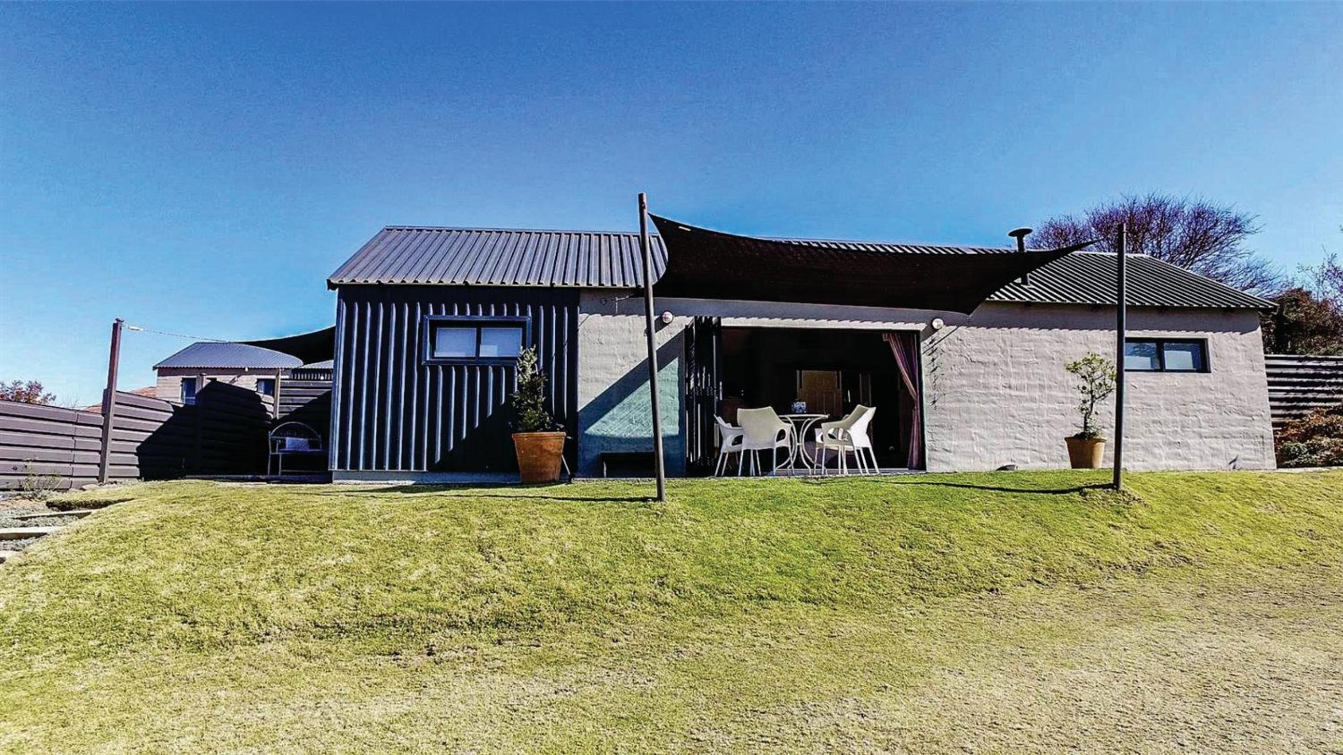 Villa photo 3