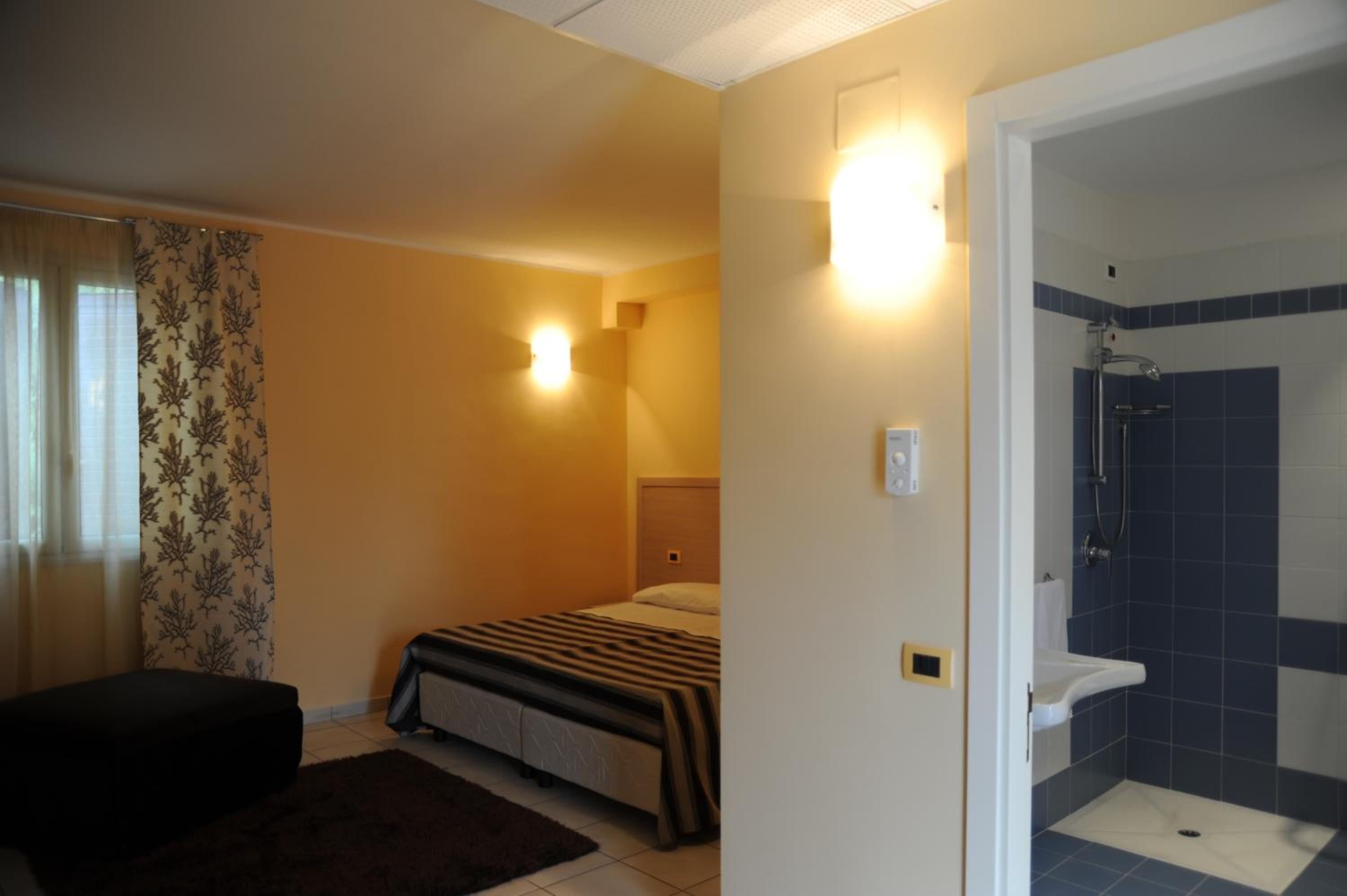 Triple Room - Photo 1
