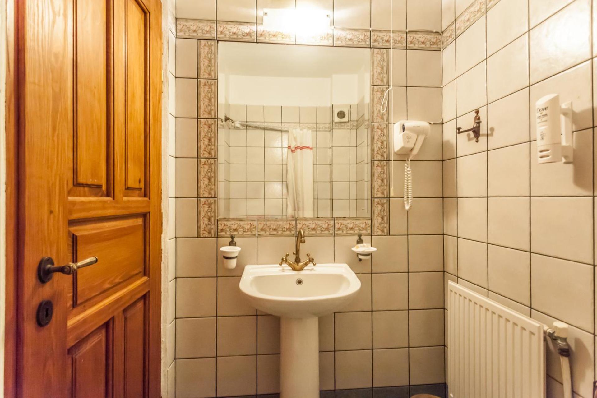 Standard Double Room - 1st floor photo 3