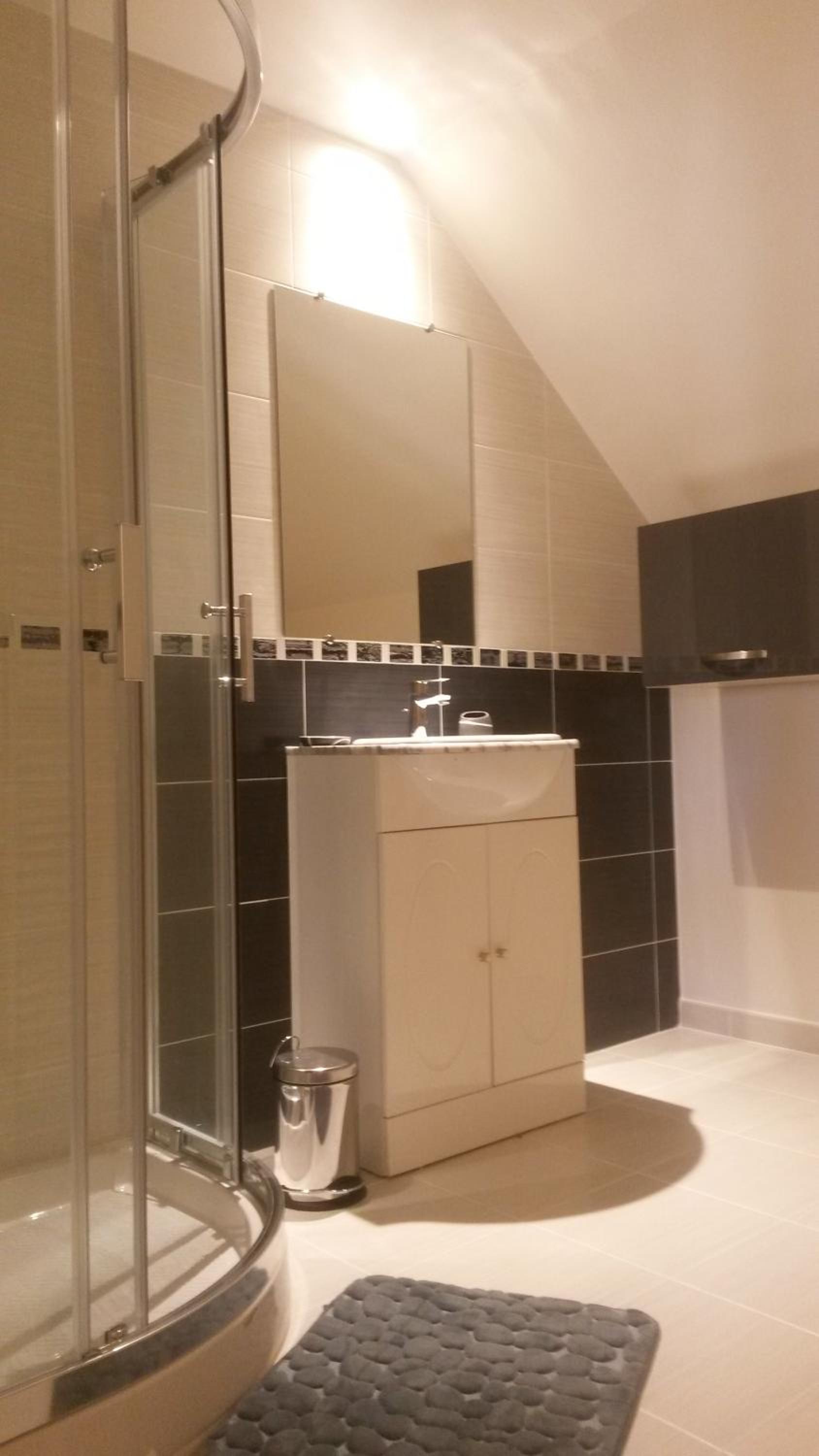 Comfort Apartment - Photo 9