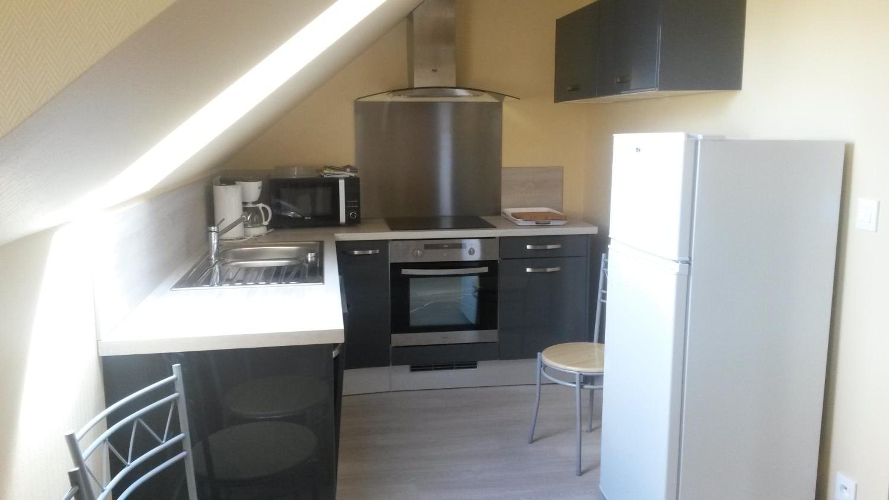 Comfort Apartment - Photo 10
