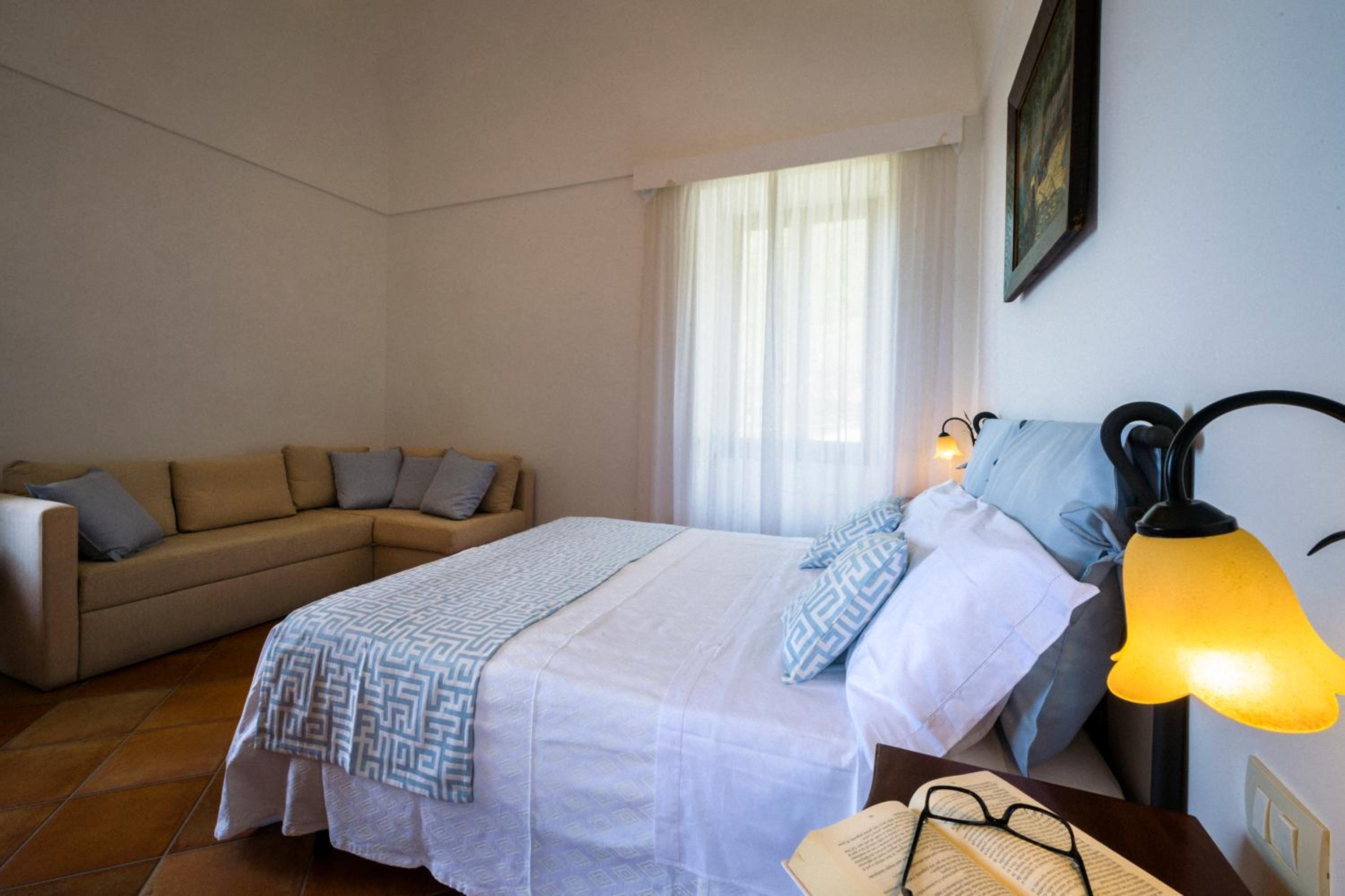 King Suite with Sea View photo 2
