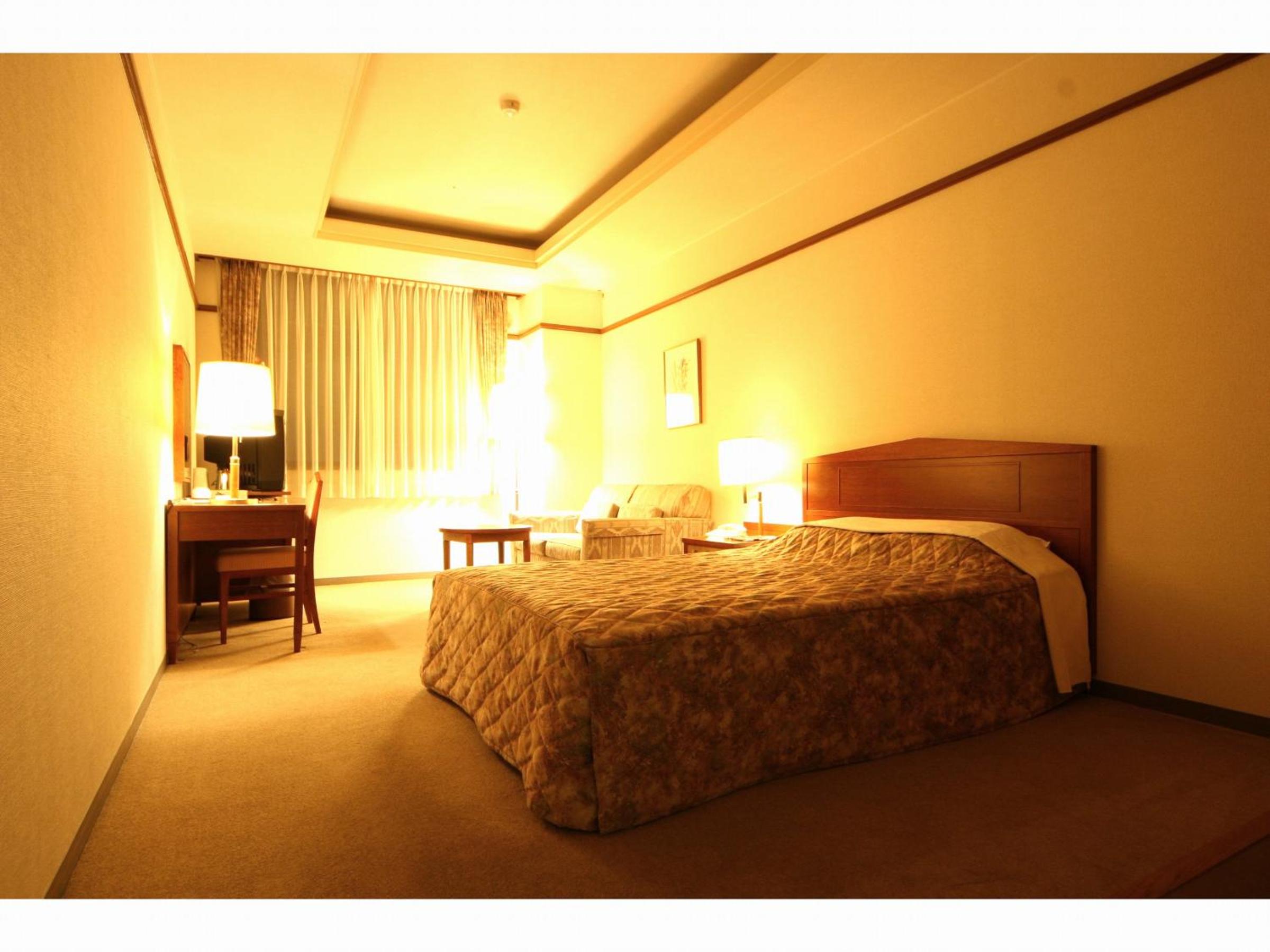 Deluxe Double Room - Non-Smoking photo 2