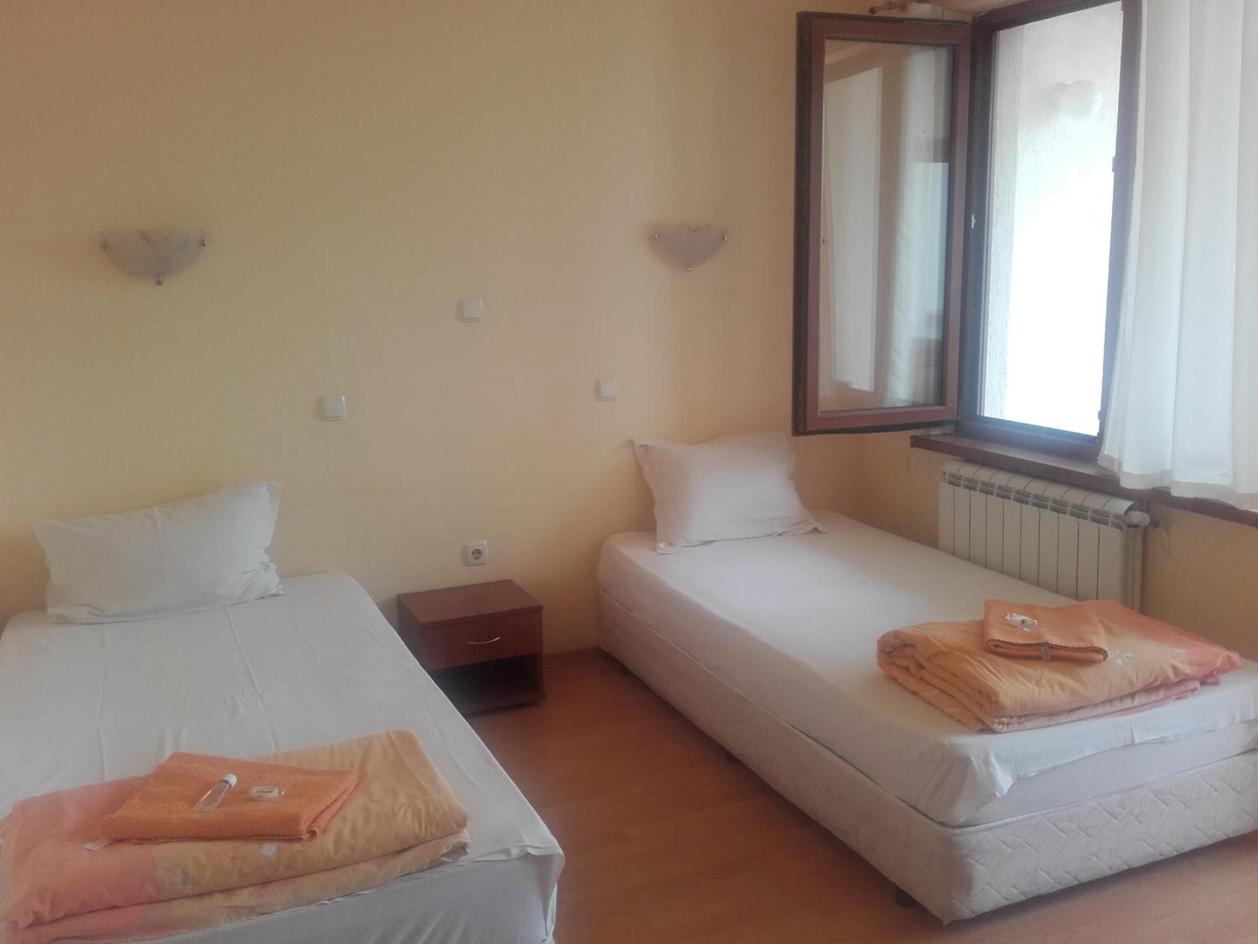 Twin Room with Balcony photo 1