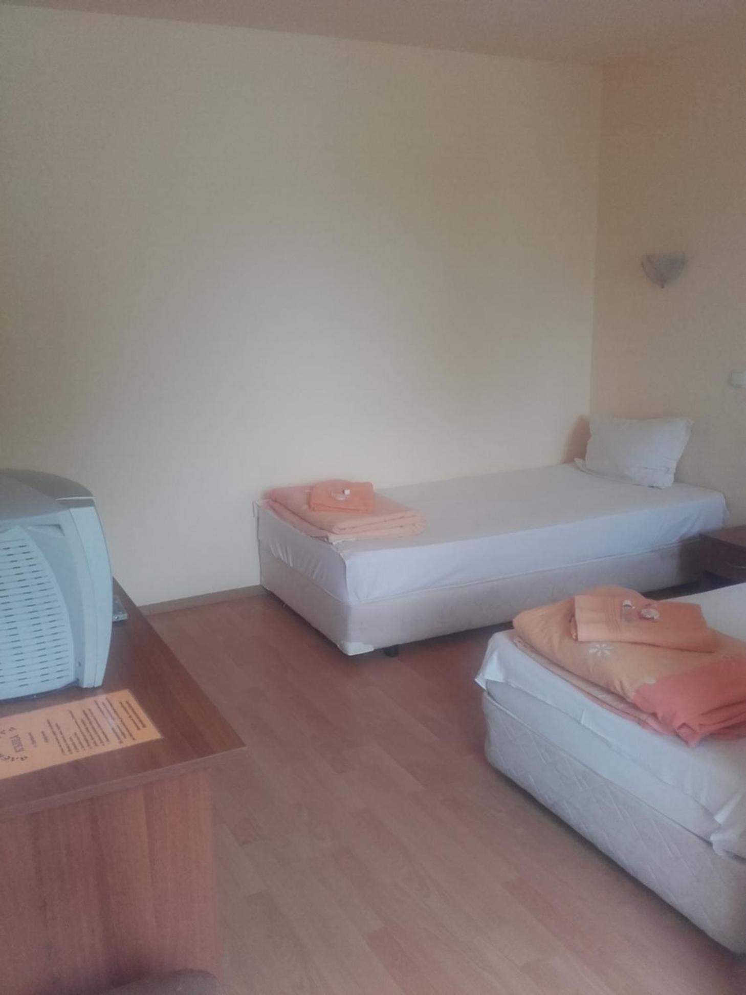 Twin Room with Balcony photo 3