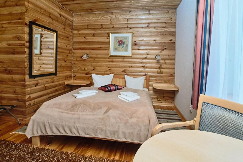 Large Double Room photo 2
