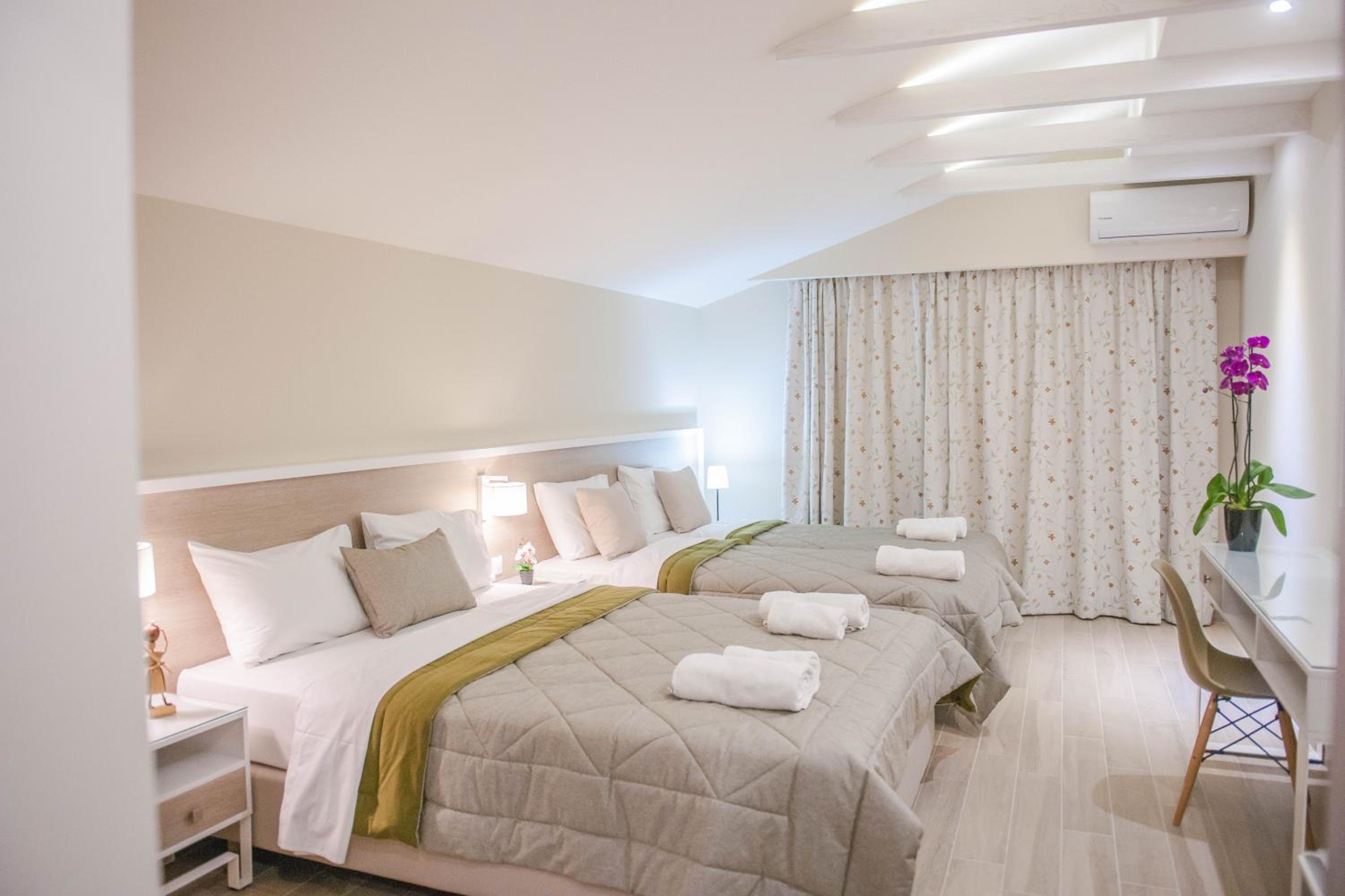 Superior Quadruple Room photo 1