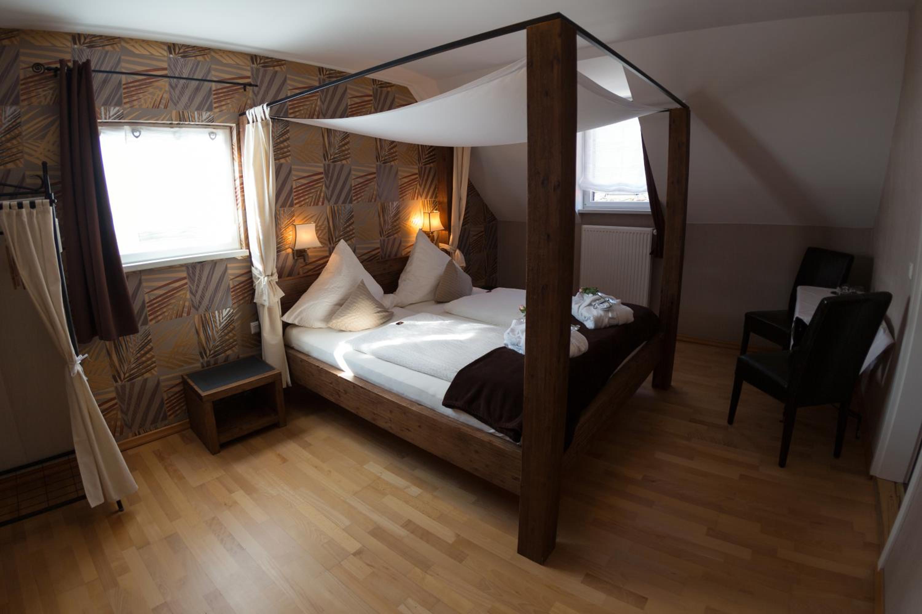 Deluxe Double Room with Shower photo 1