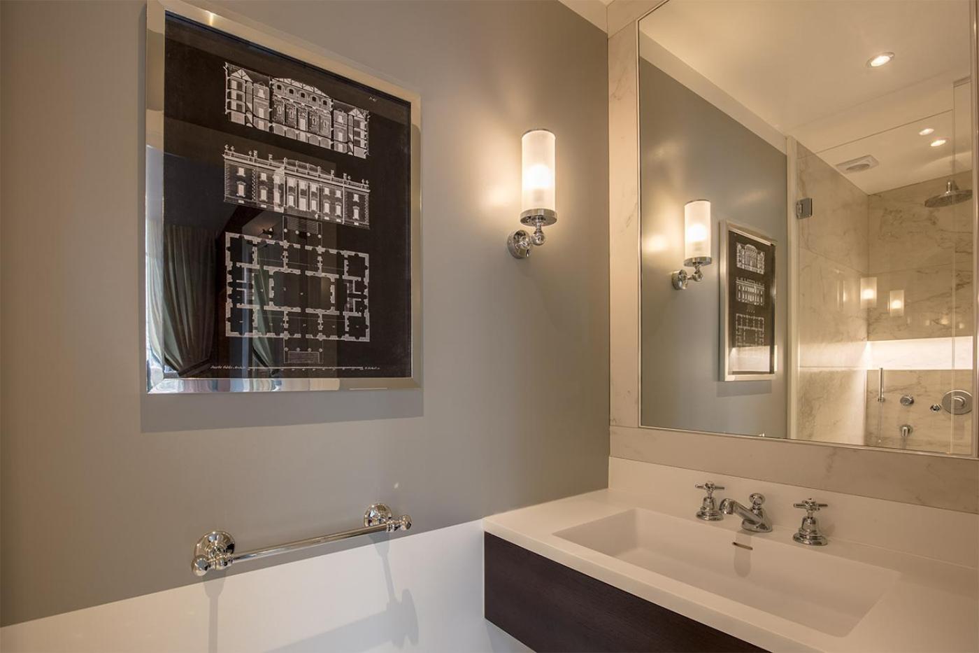 Deluxe Suite photo 2