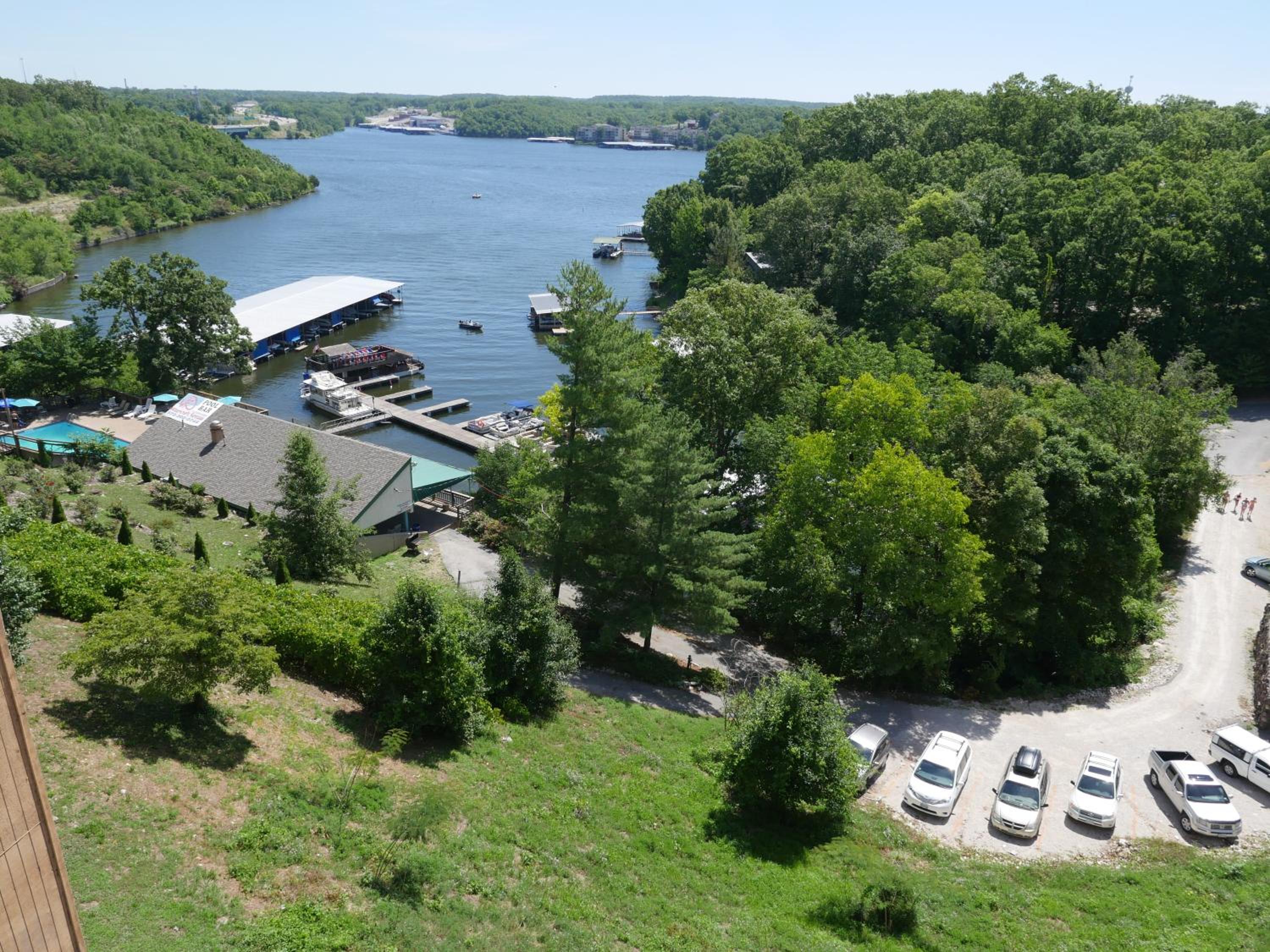 Lake View Double Queen - Photo 2