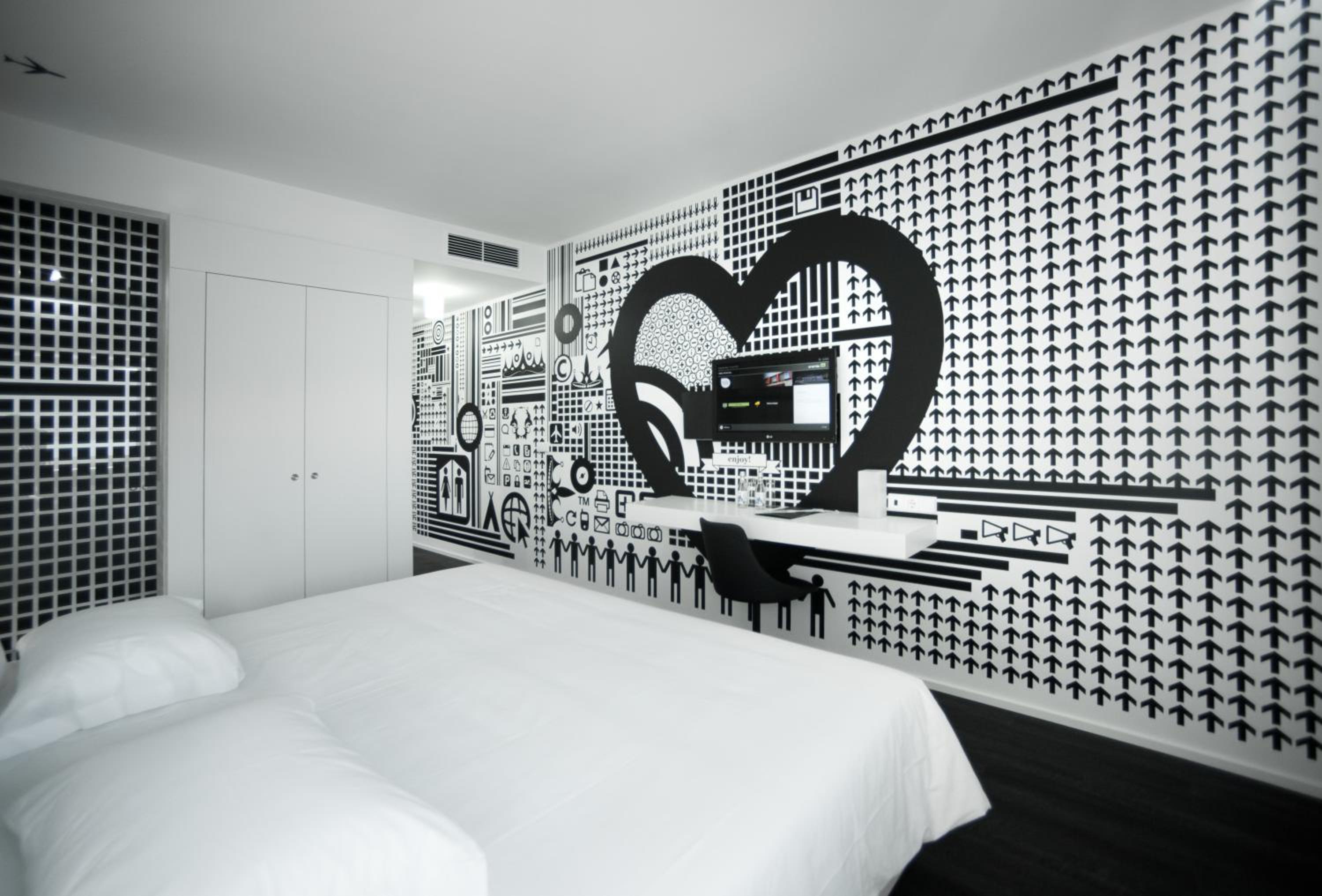 Double or Twin Room River View - Photo 2