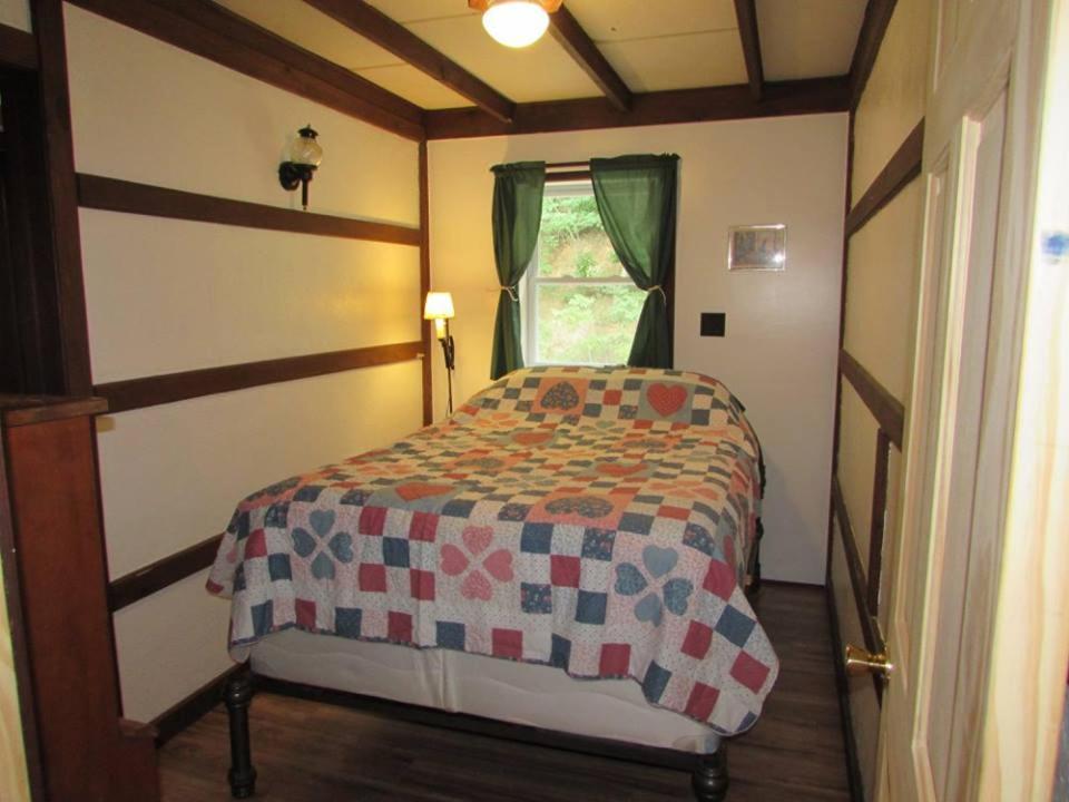Two-Bedroom House photo 1