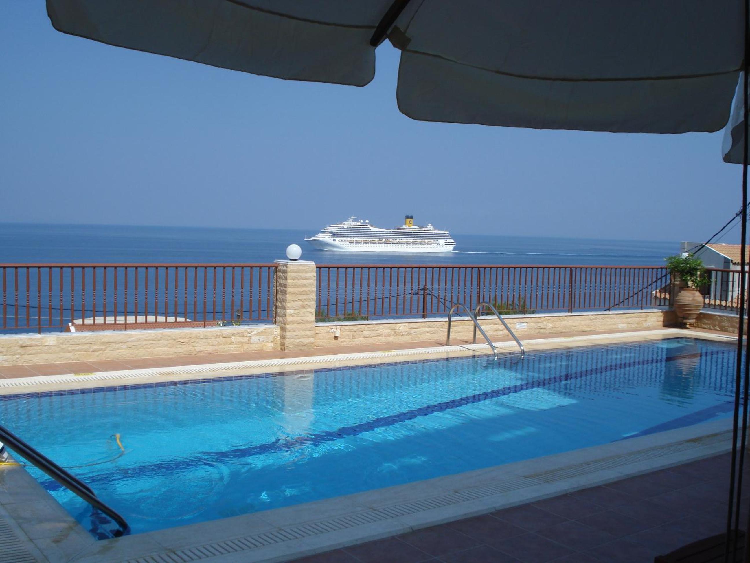 Twin Room with Sea View photo 2
