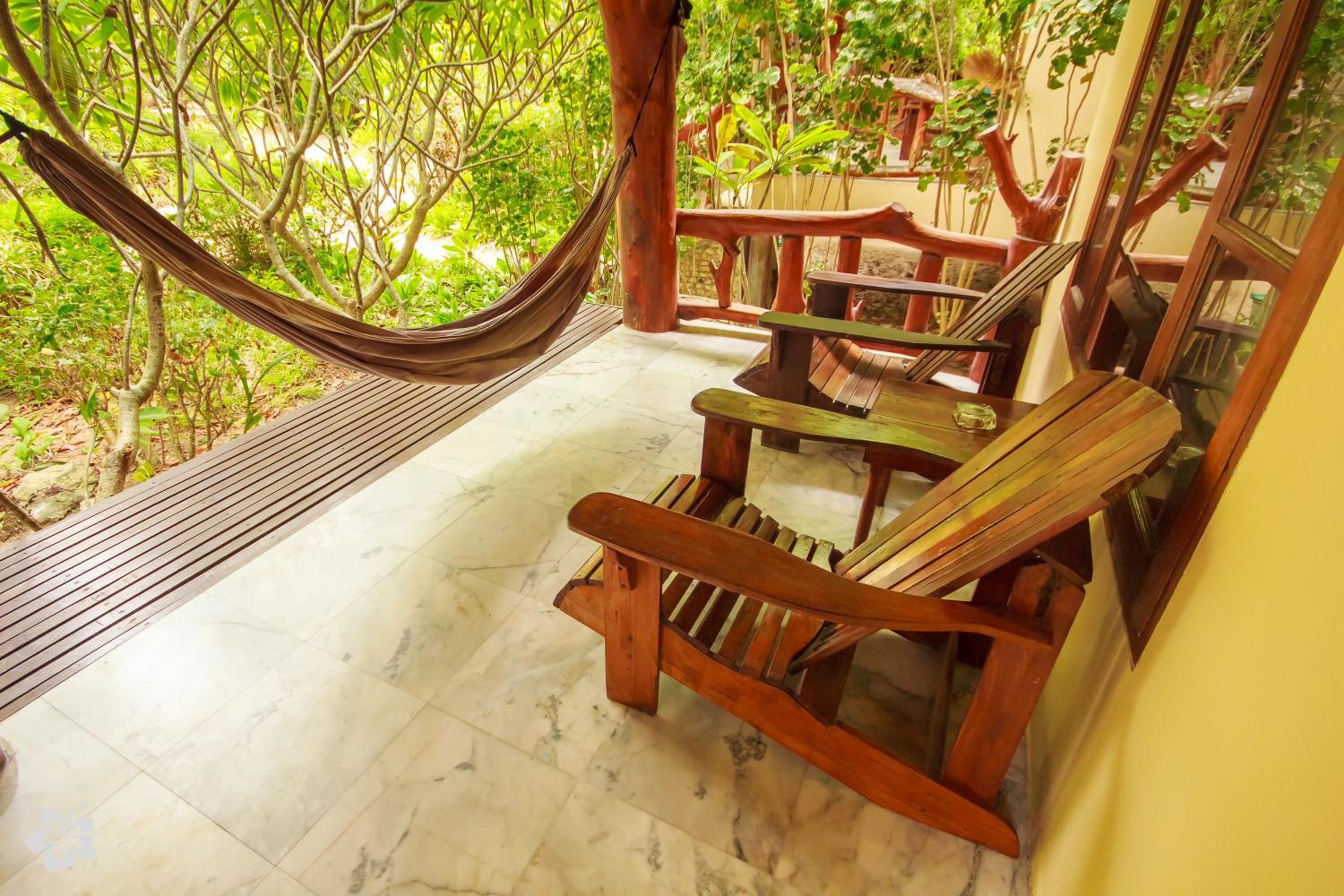 Bungalow with Air Condition photo 2