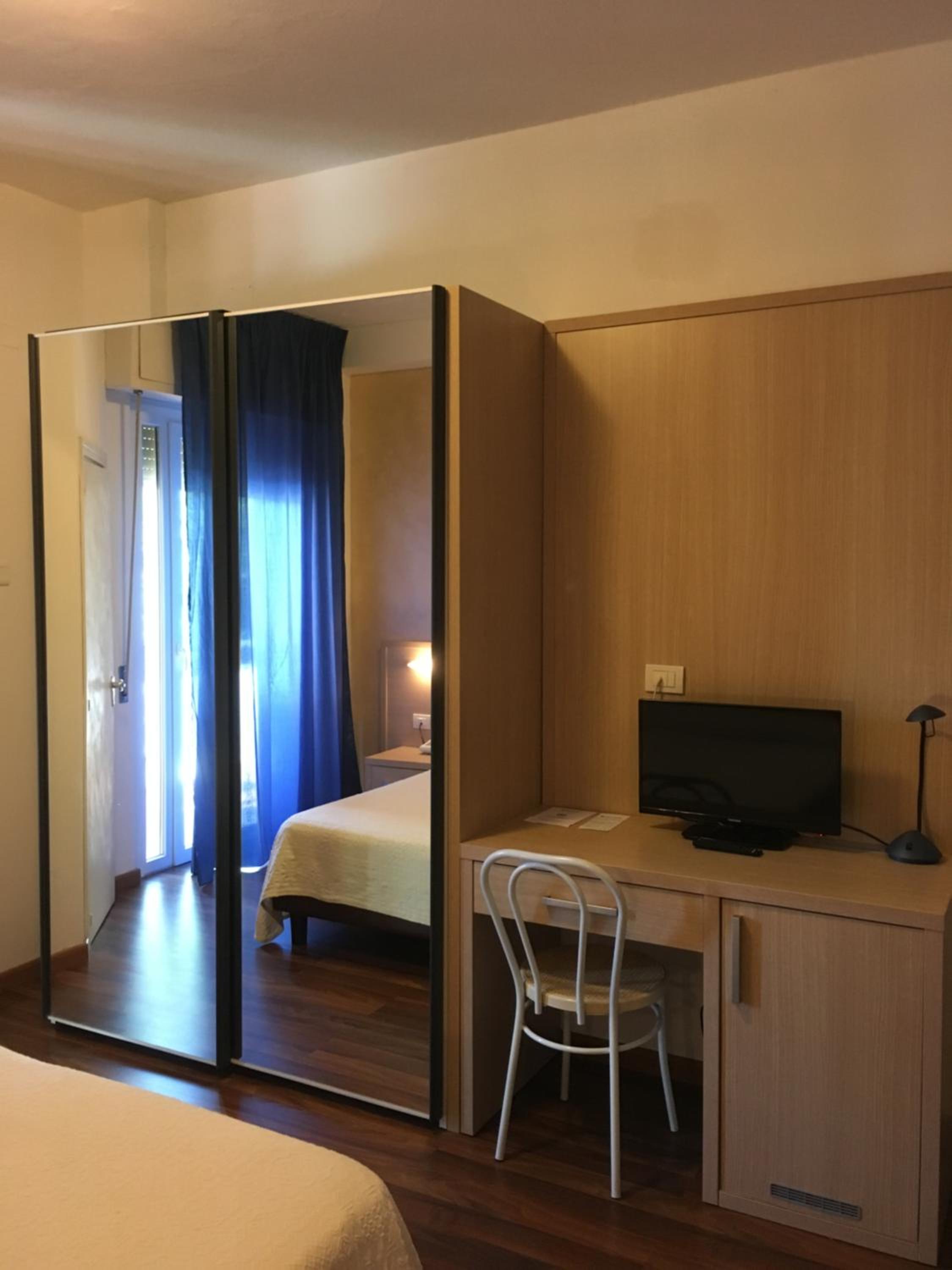 Economy Double or Twin Room photo 1