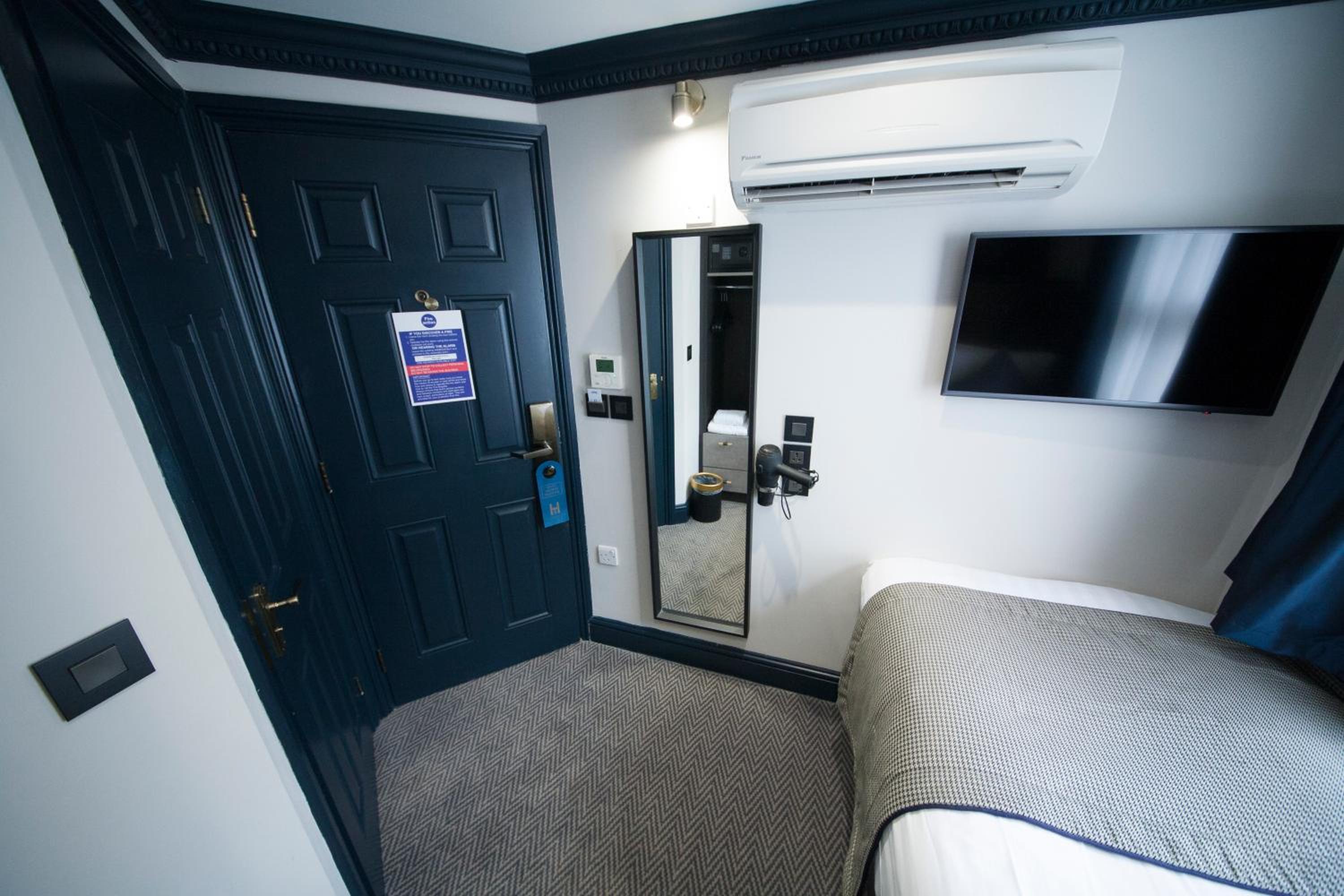 Deluxe Single Room photo 1