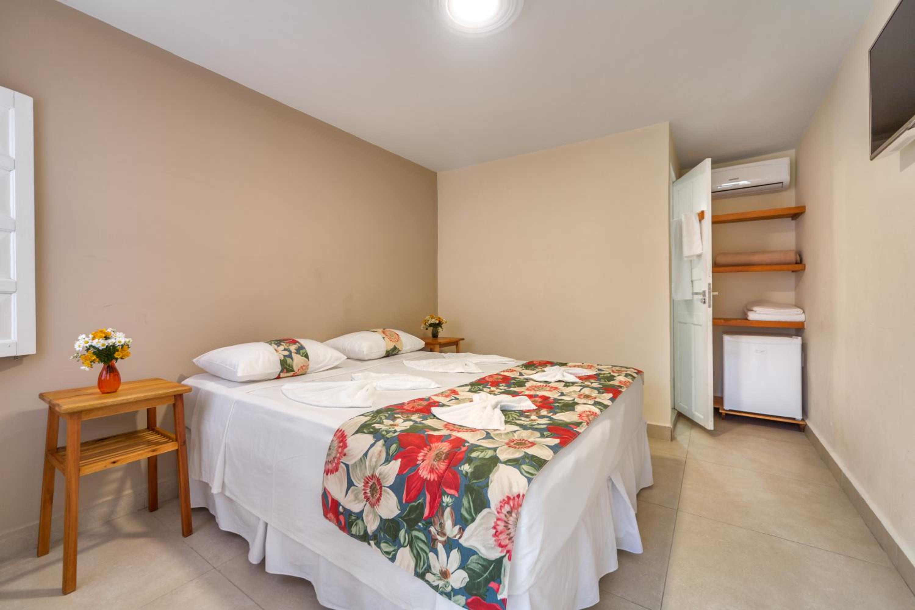 Standard Double or Twin Room photo 1
