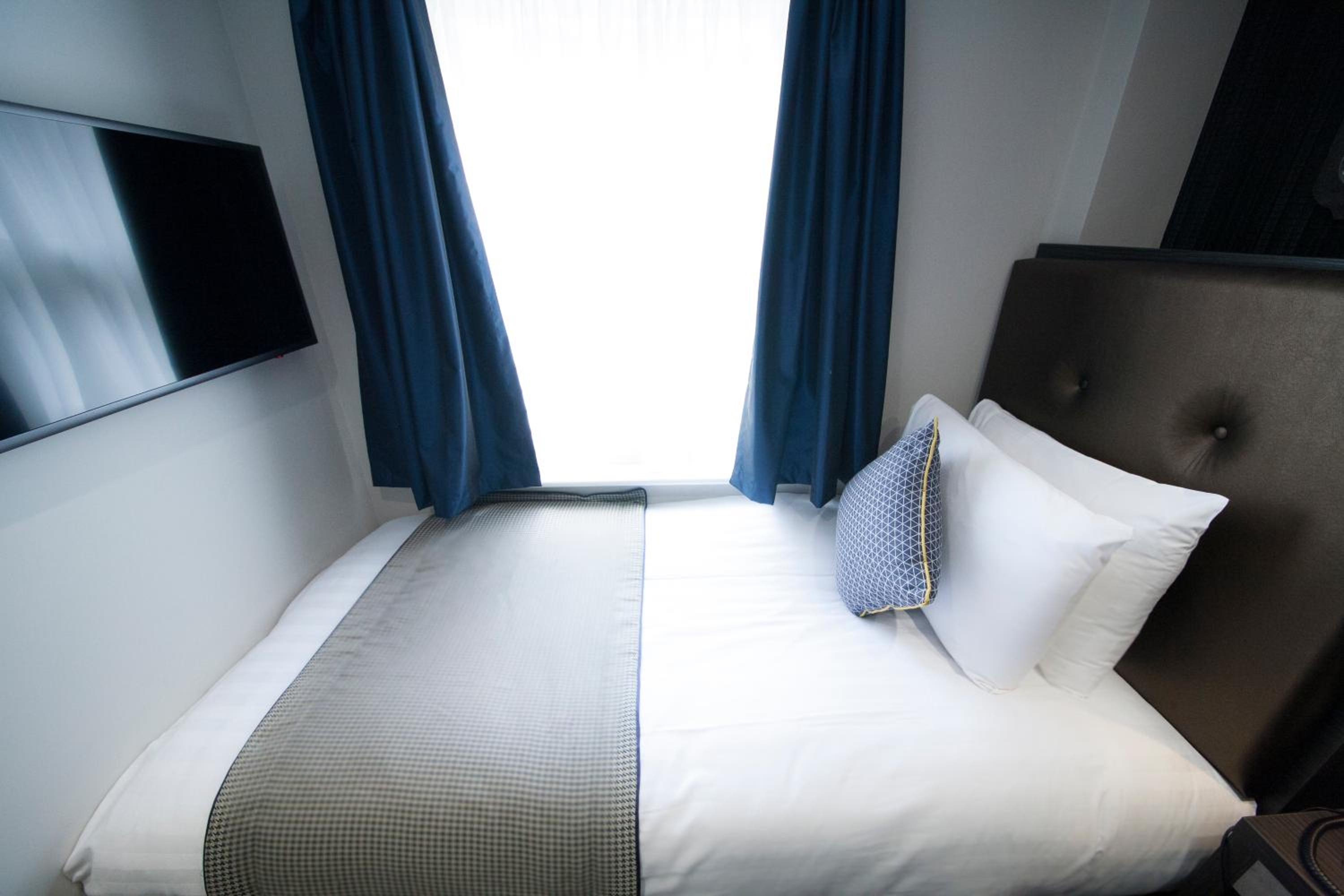 Deluxe Single Room photo 3