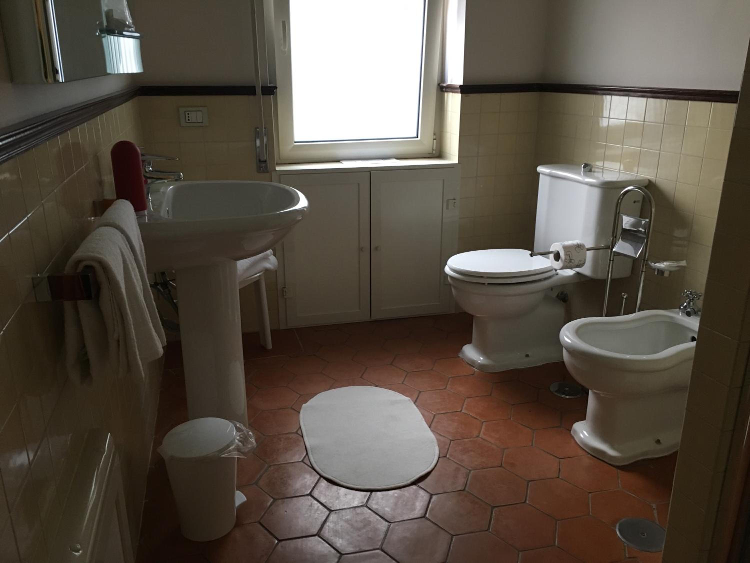Triple Room - Photo 5