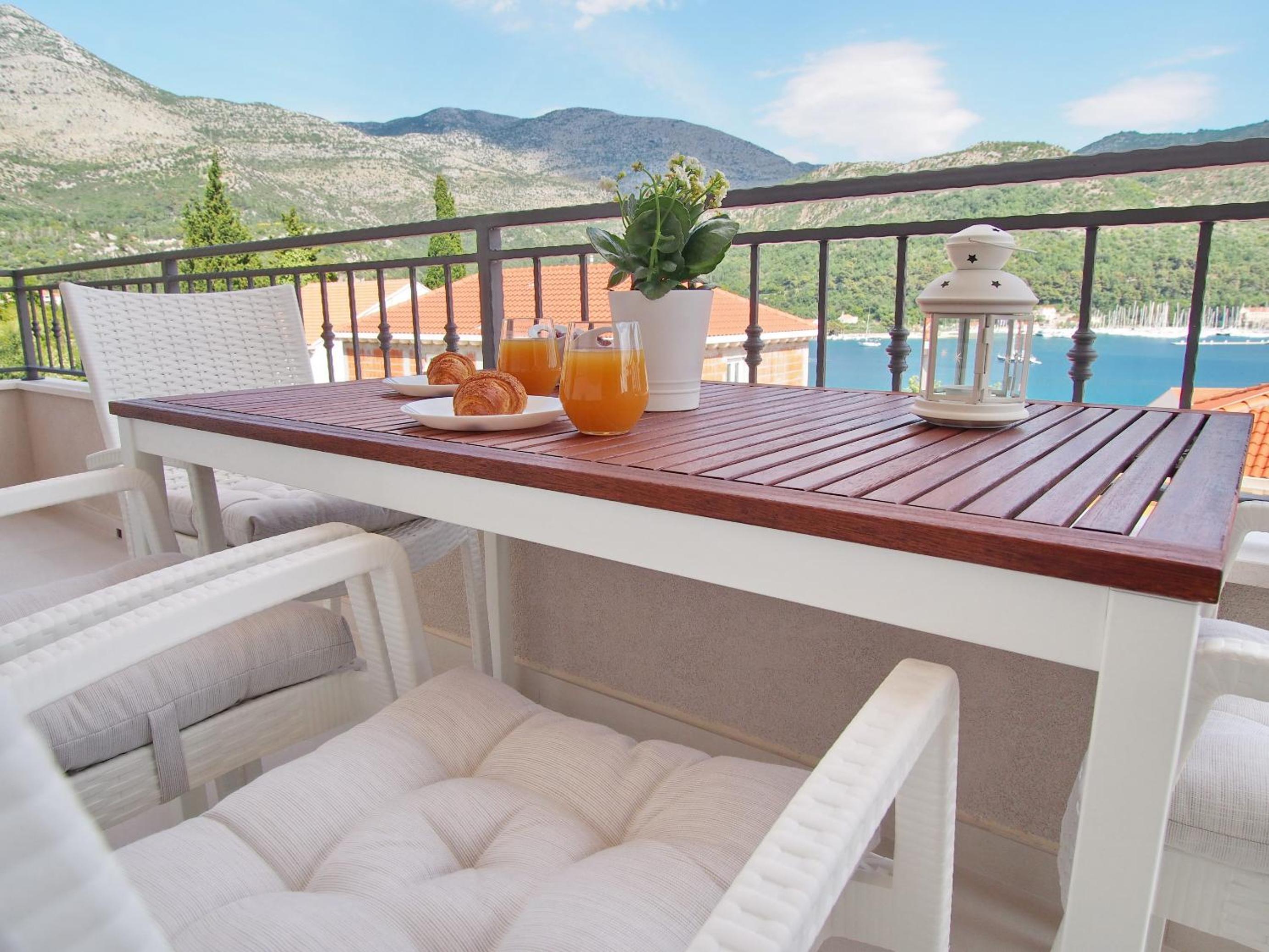Apartment with Sea View photo 1