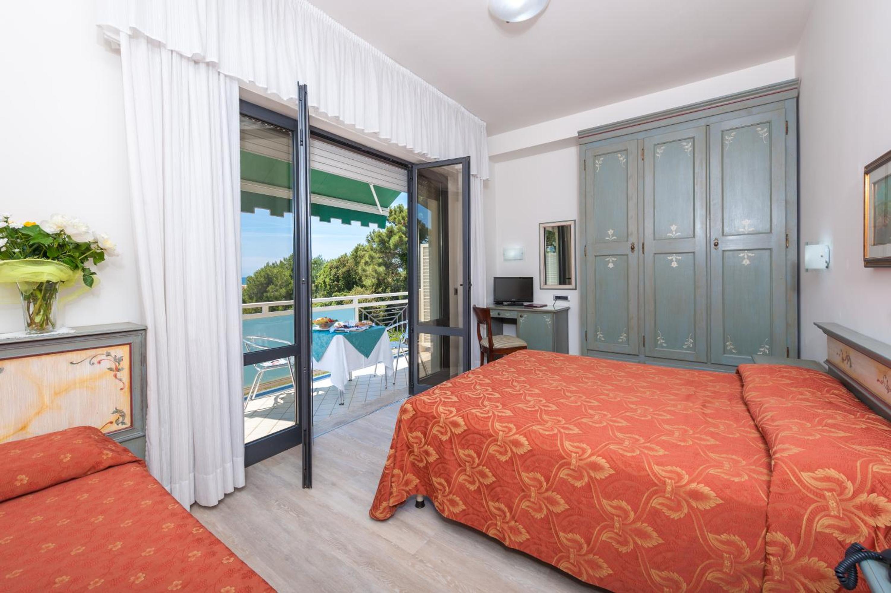 Superior Triple Room - Photo 4