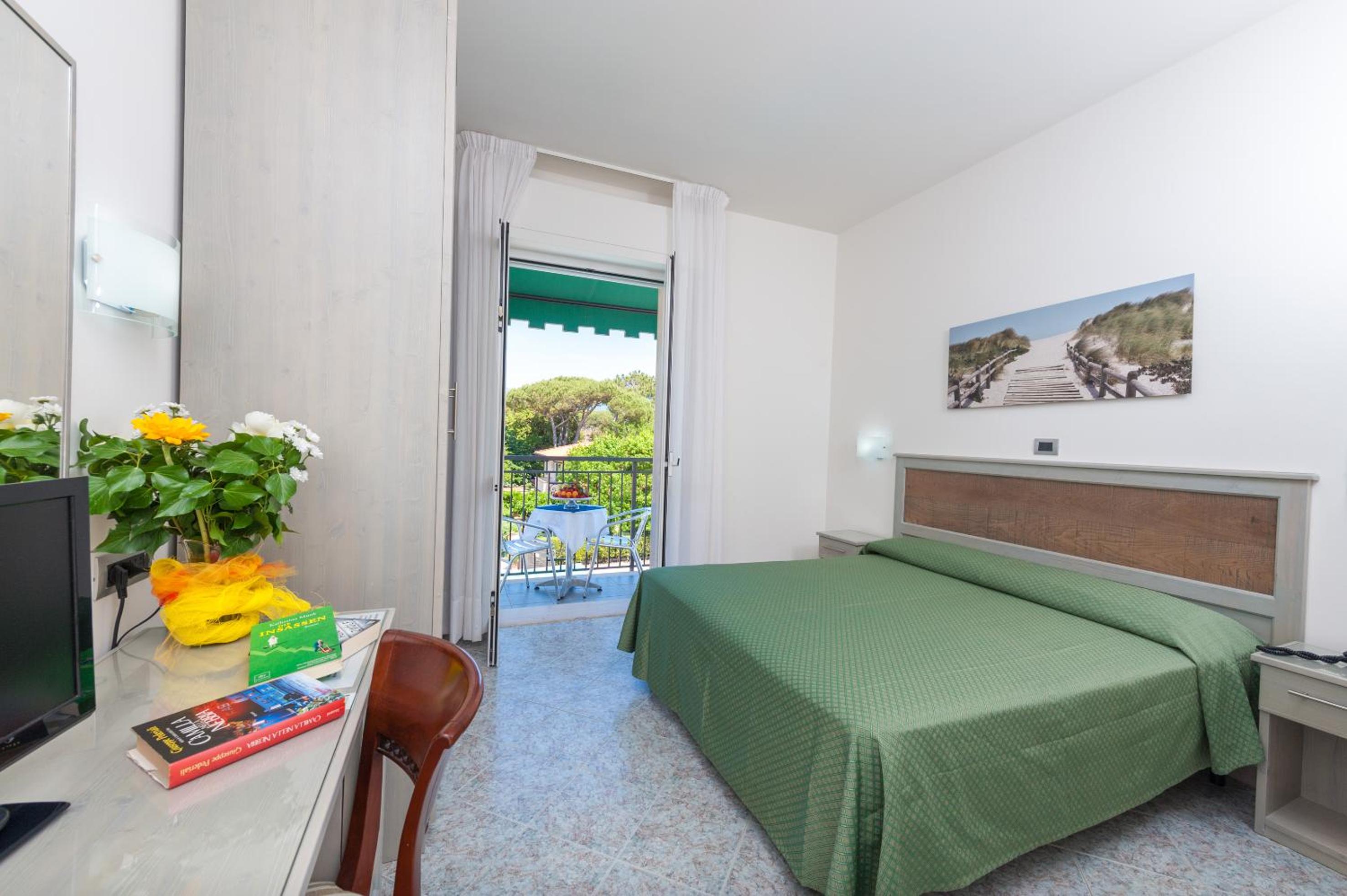 Standard Double Room - Photo 4