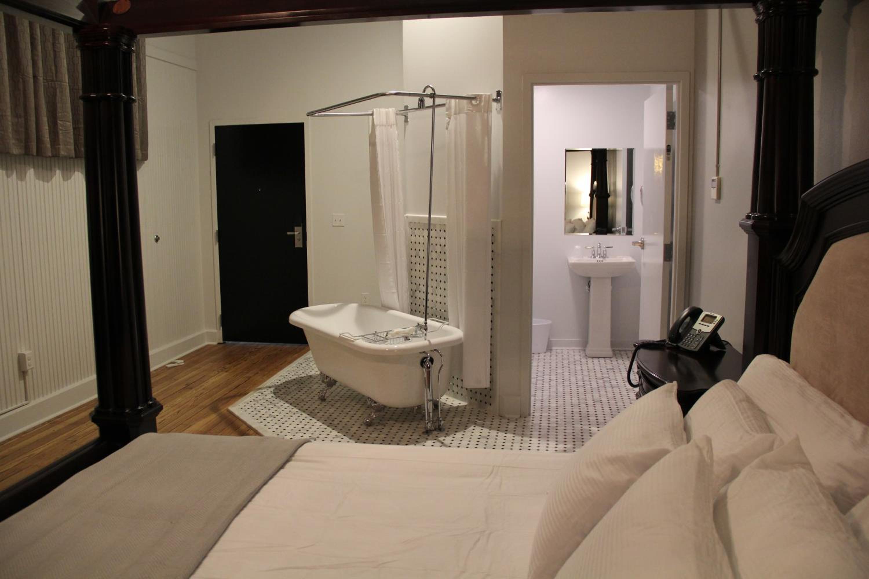 King Suite photo 2