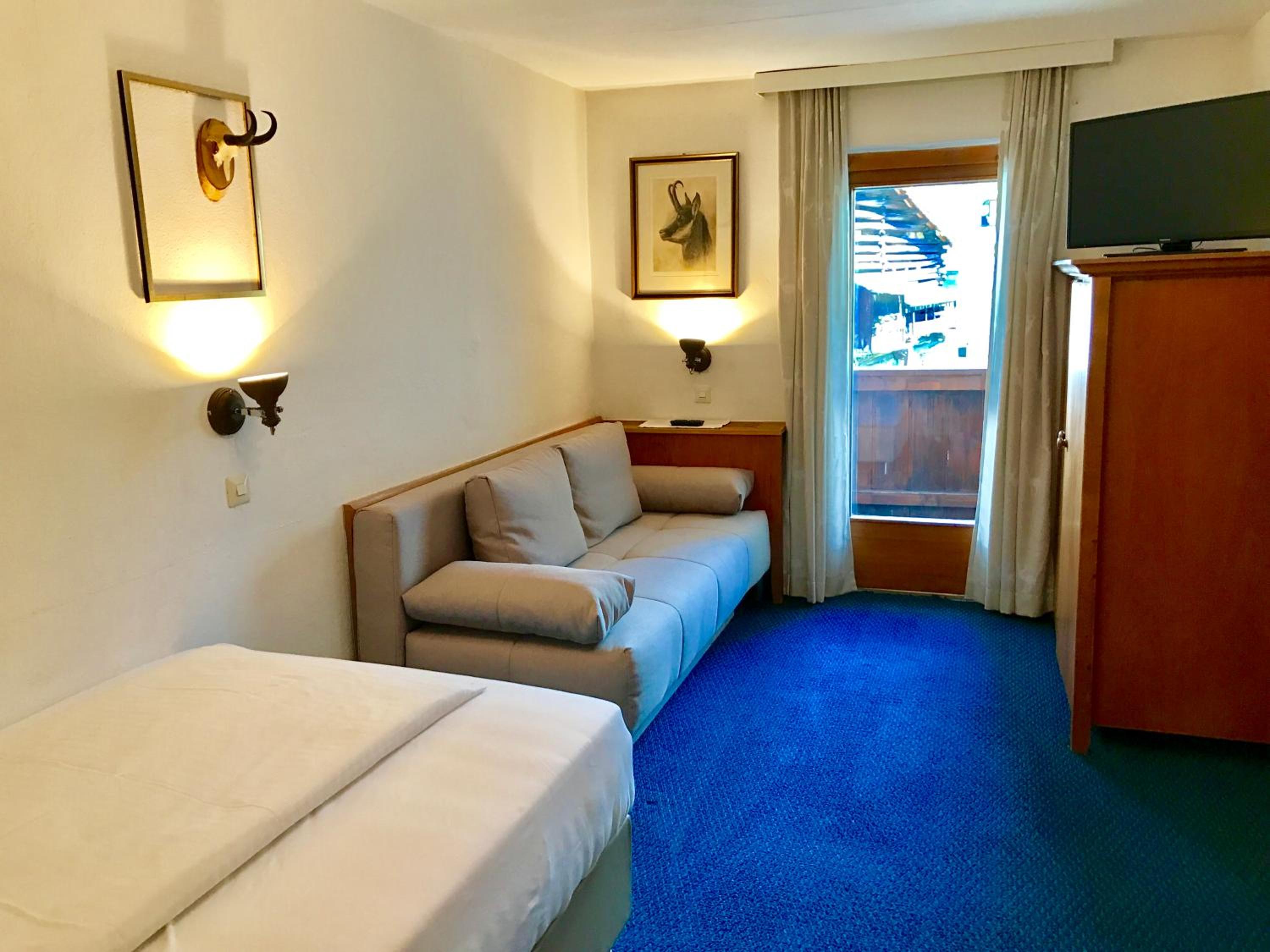 Single Room with Balcony photo 2