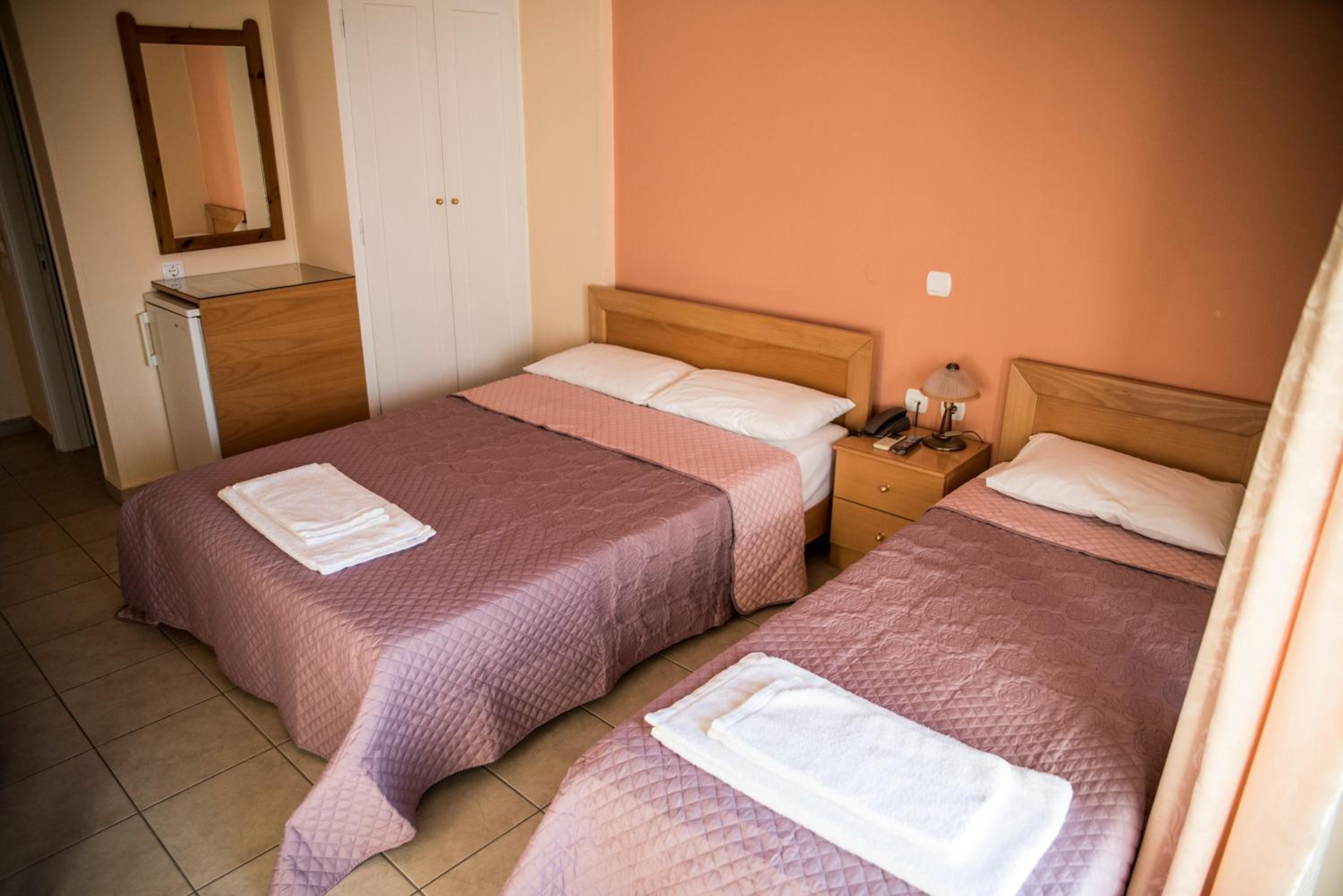 Triple Room photo 2