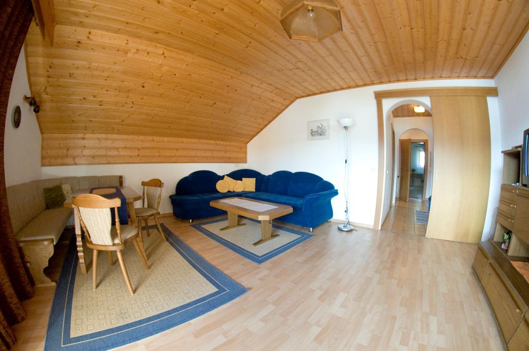 Two-Bedroom Apartment with Balcony photo 1
