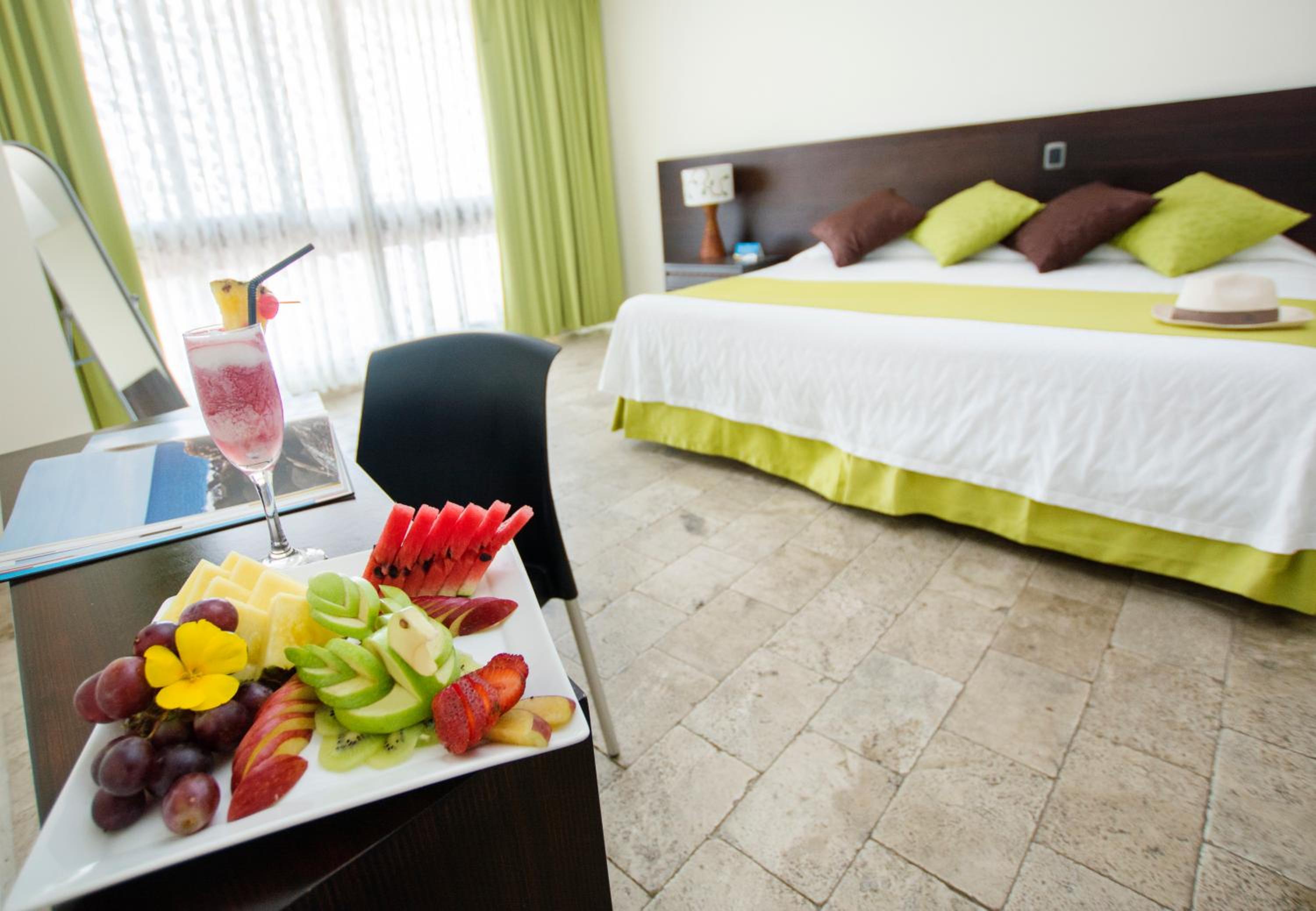 Double or Twin Room with City View photo 3