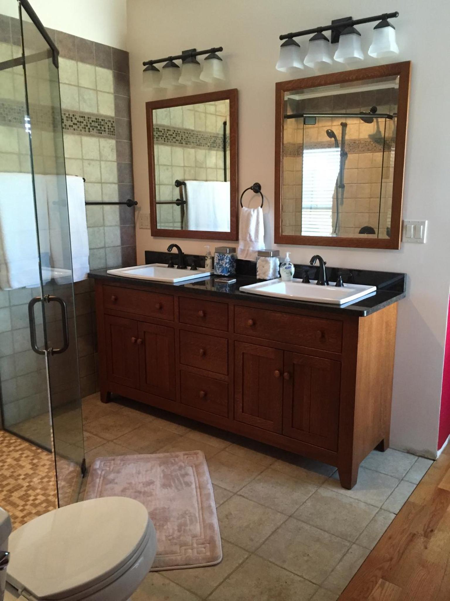 Deluxe King Suite photo 2