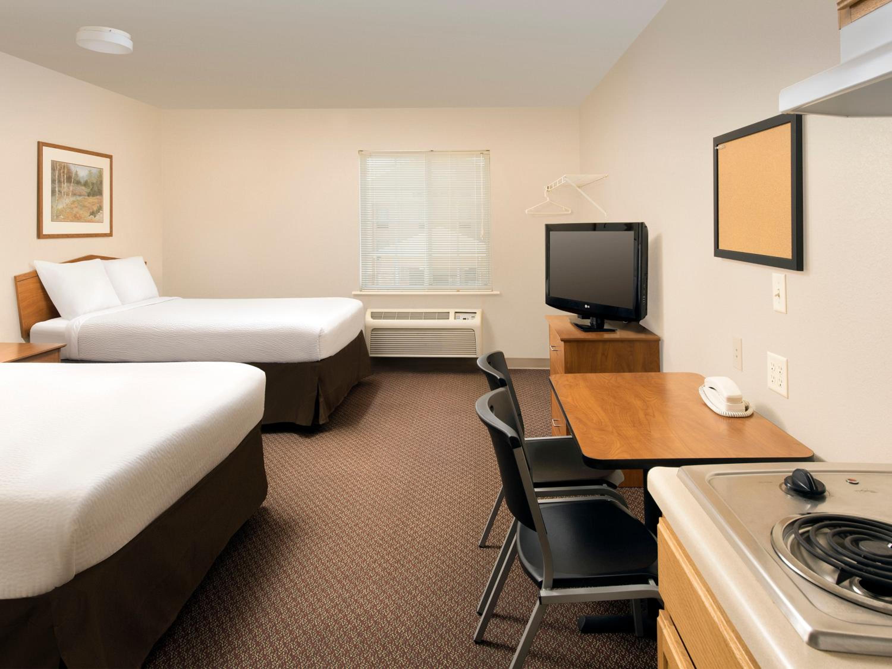 Double Room with Two Double Beds - Smoking - Photo 1