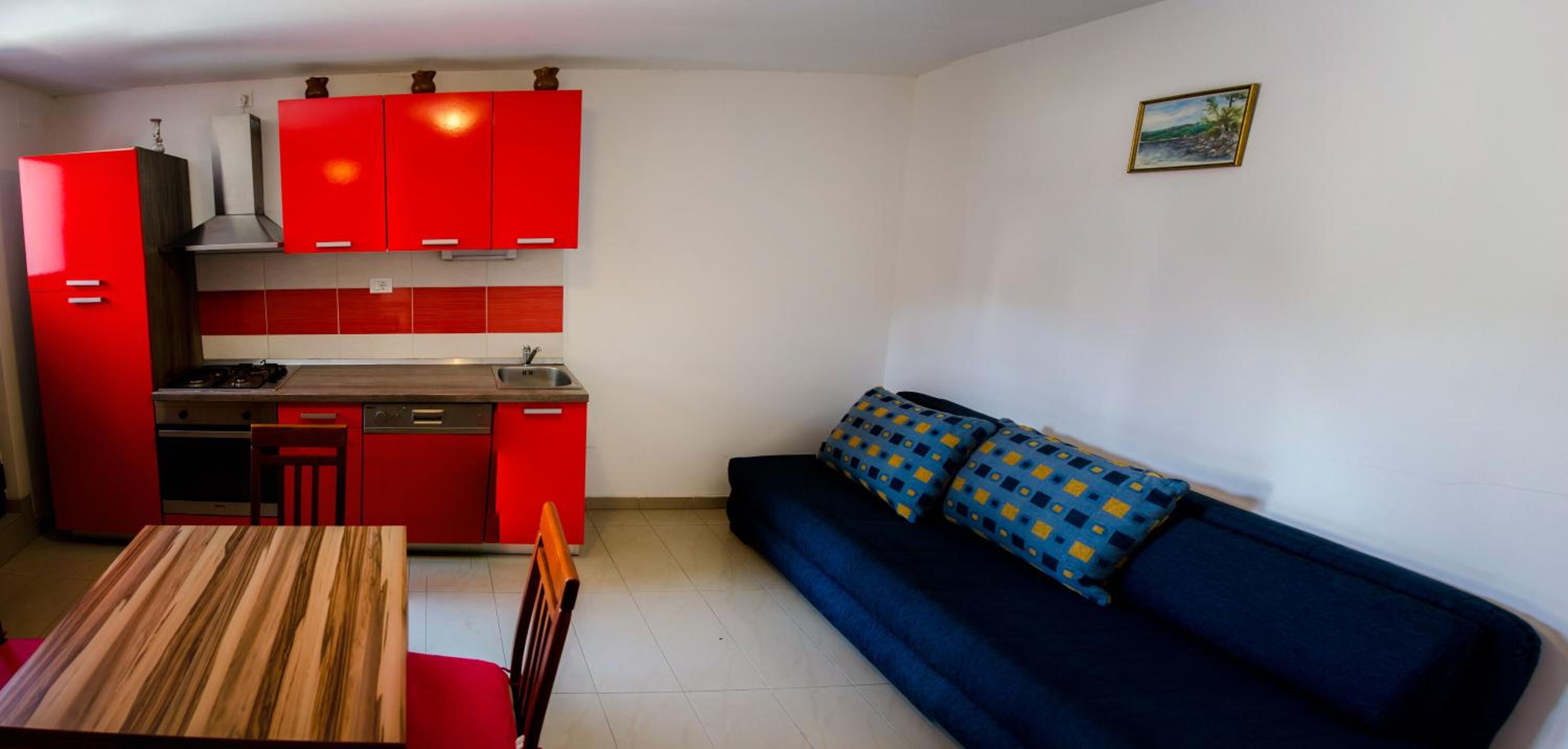 Apartment - Ground Floor (No Windows) photo 2