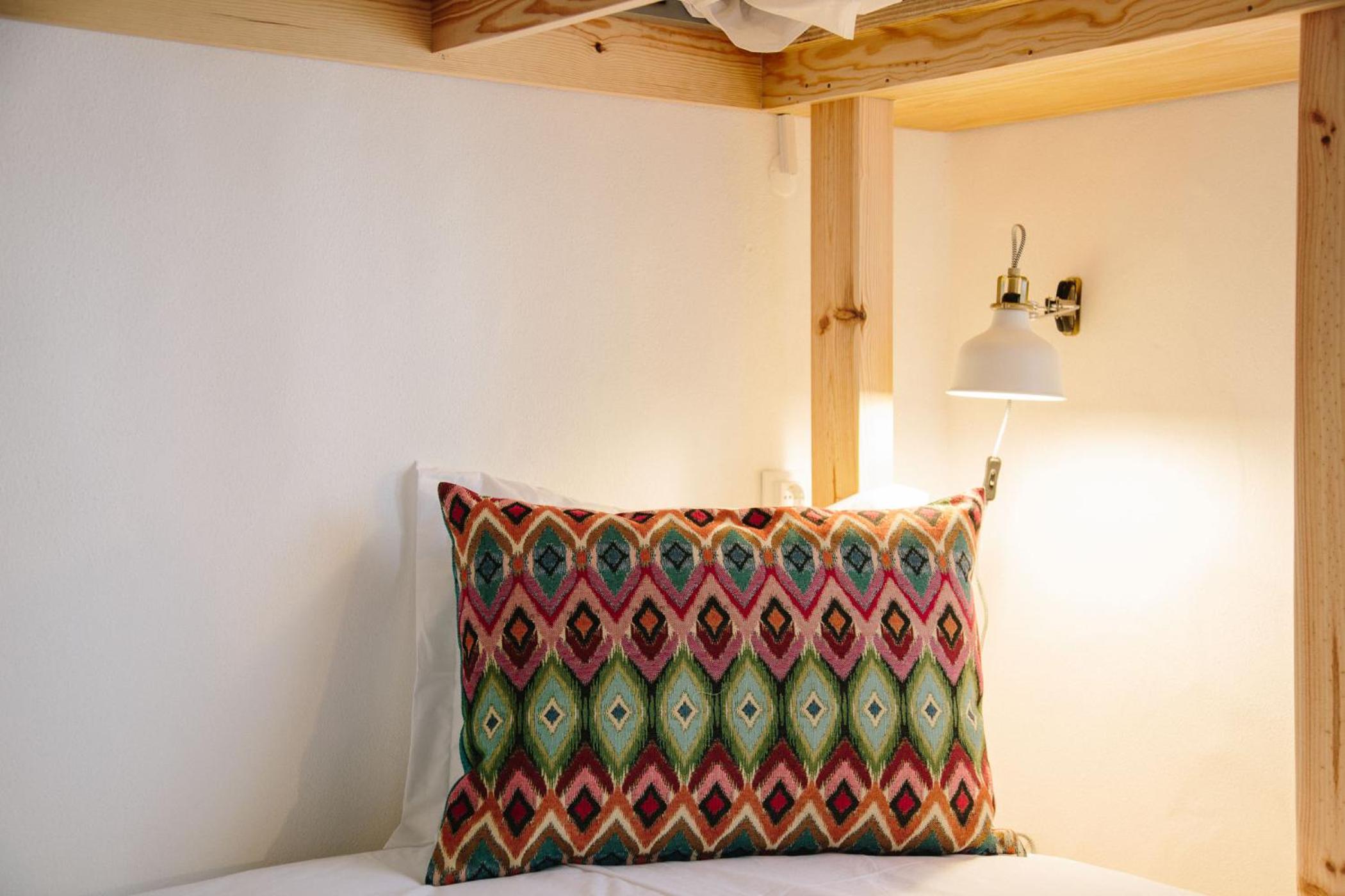 Single Bed in Mixed Dormitory Room photo 2