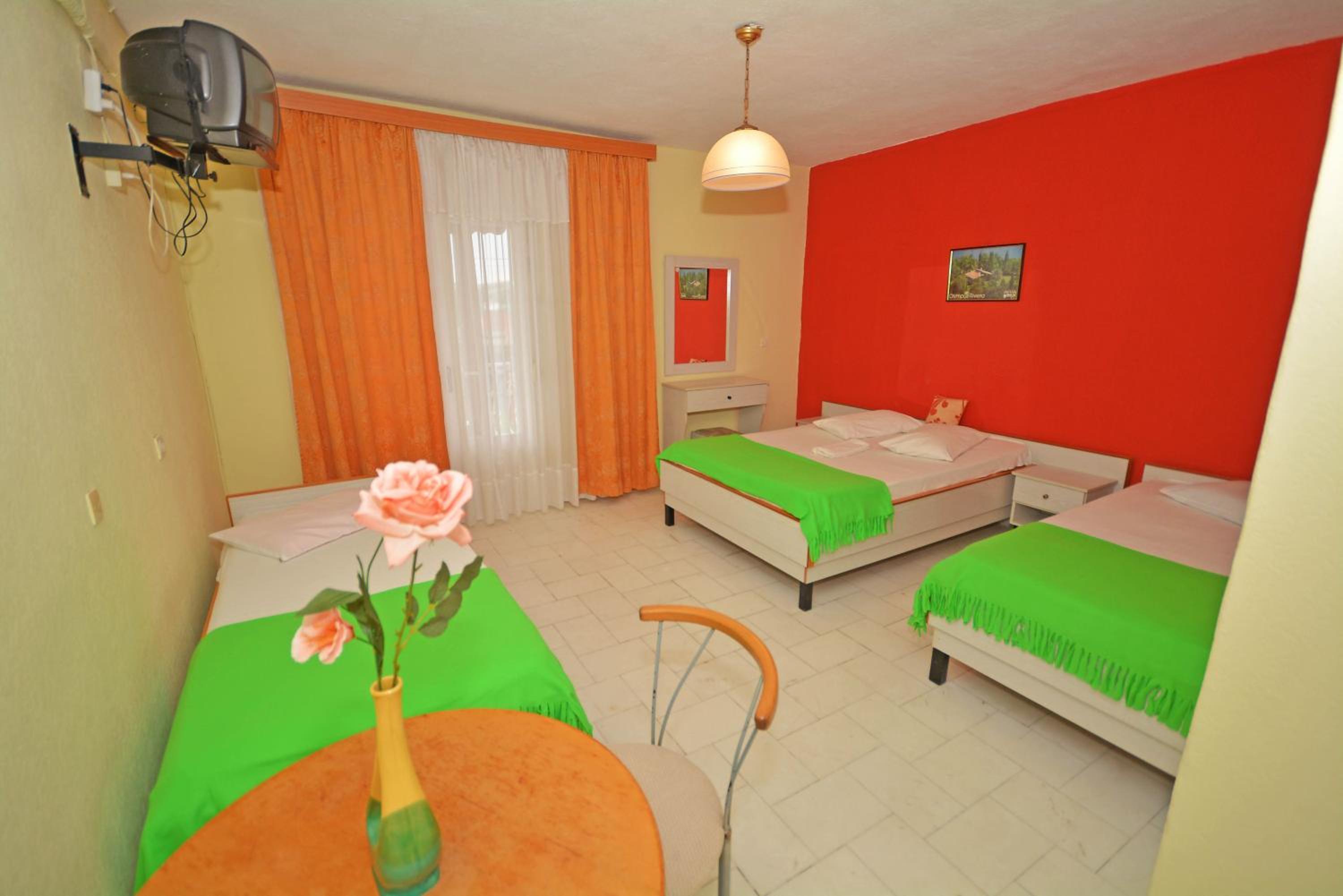 Studio with Sea View (4 Adults)