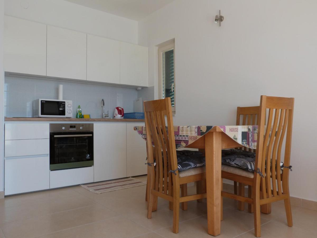 Apartment with Sea View photo 2