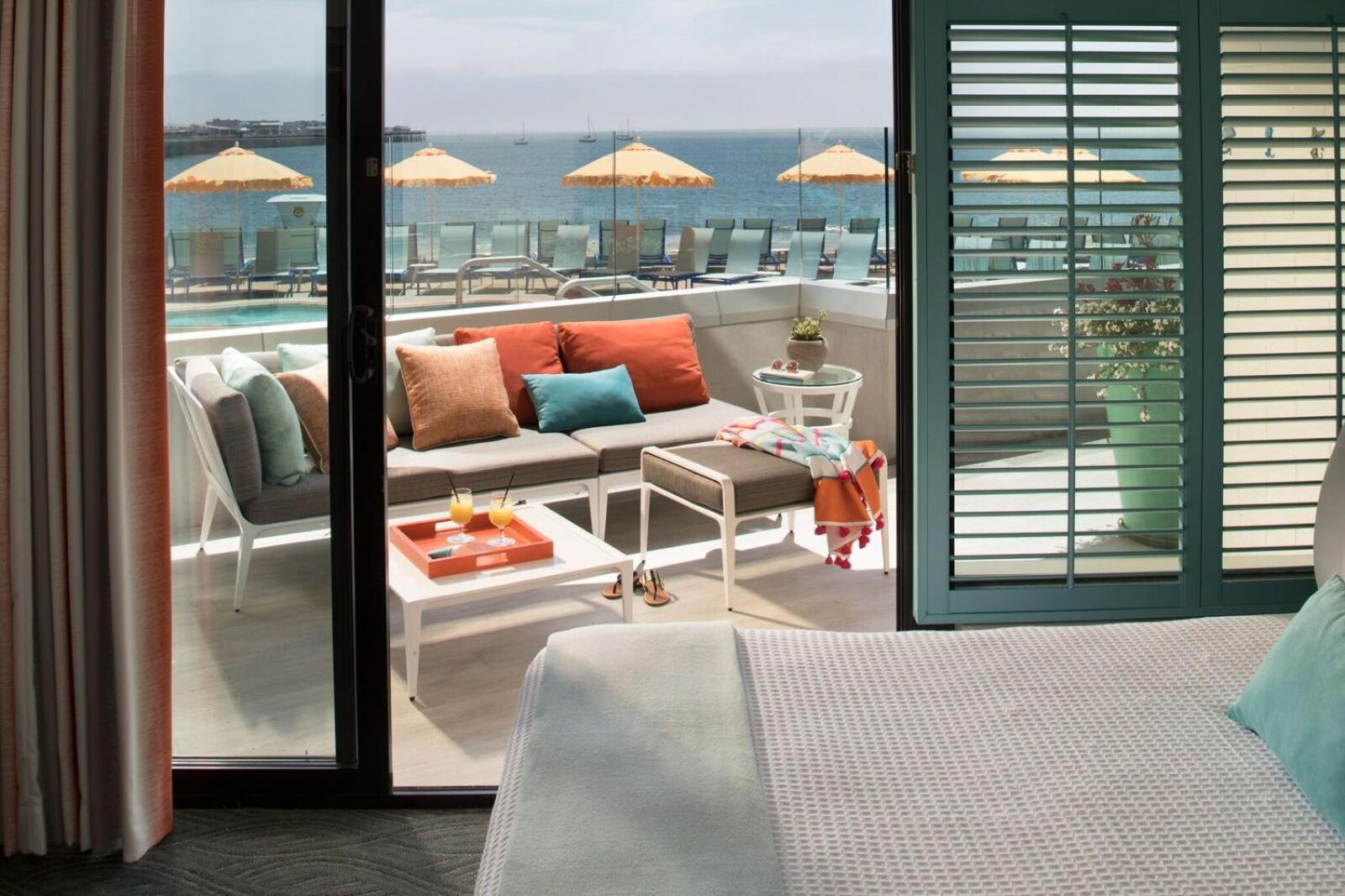 Ocean View Poolside - Two Queen - Photo 4
