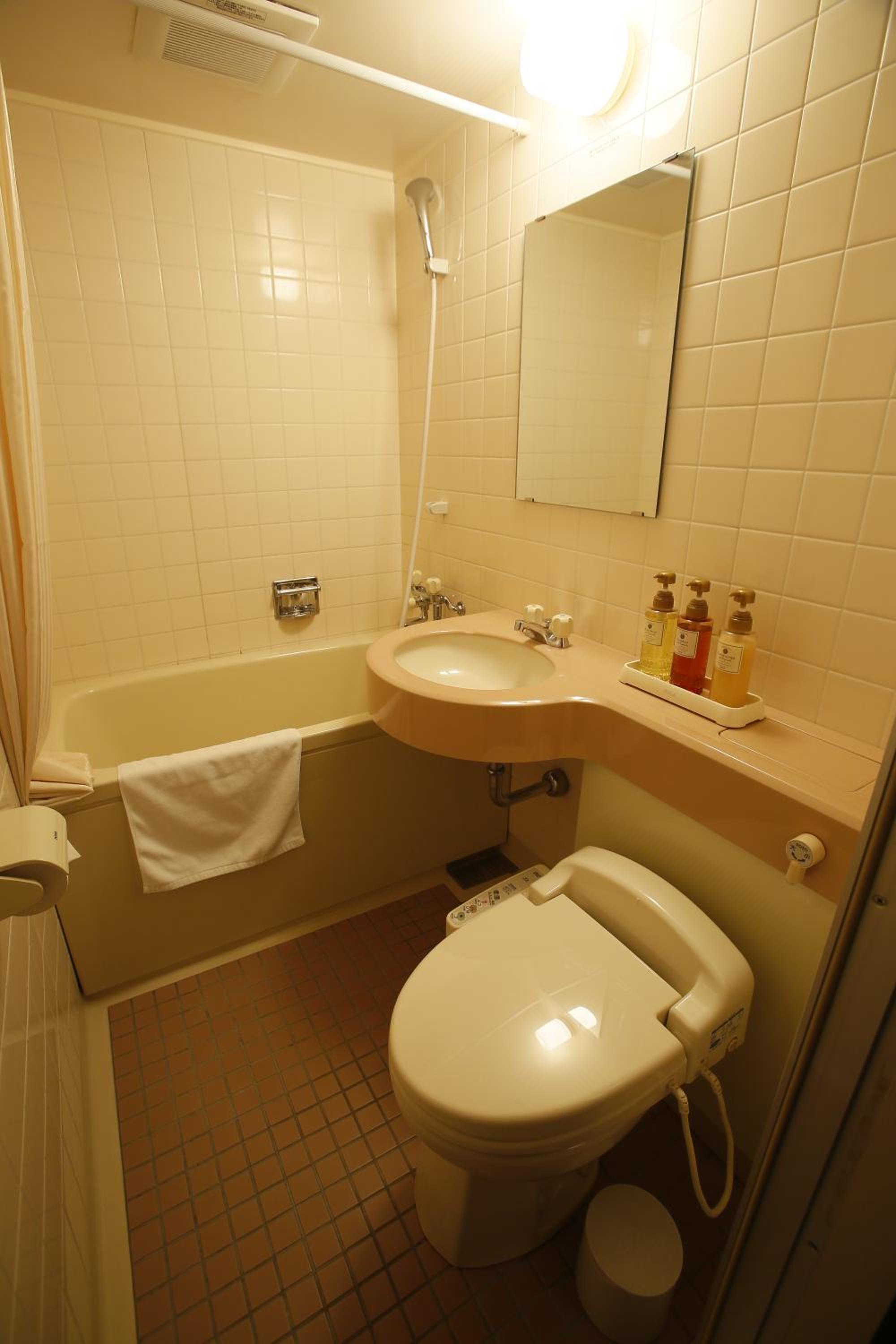 Superior Single Room - Smoking photo 3