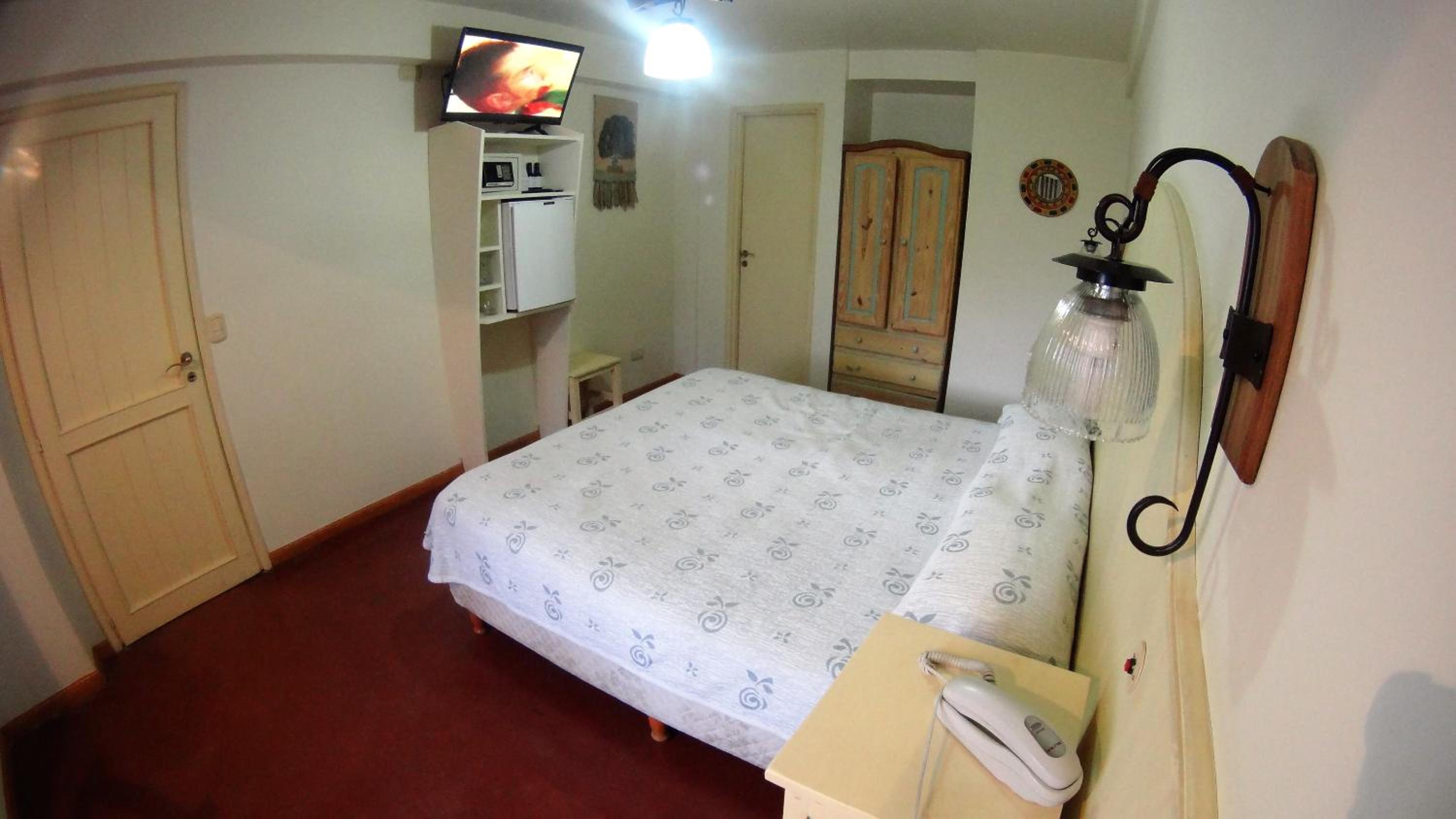 Double or Twin Room photo 1