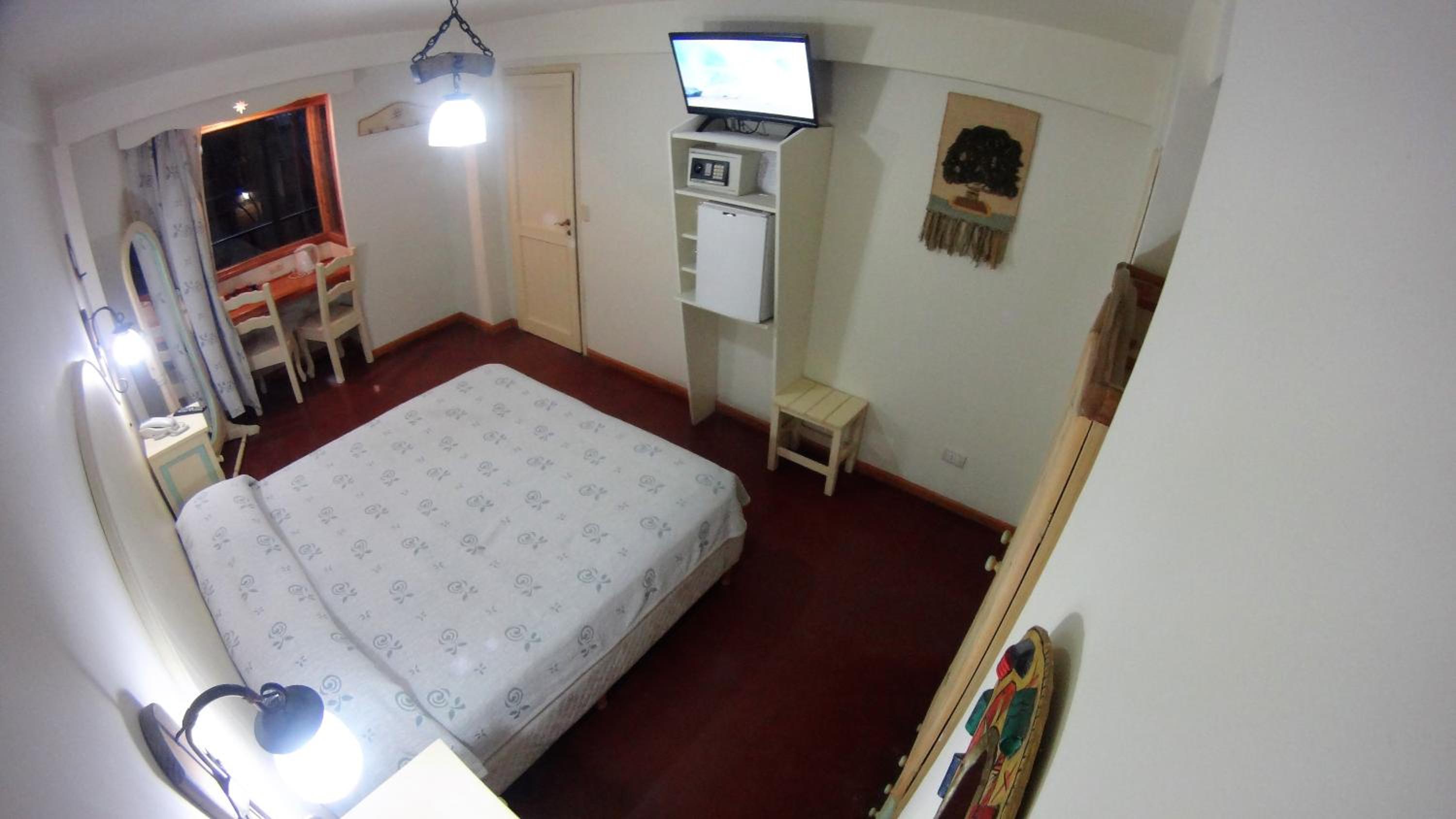 Double or Twin Room photo 3