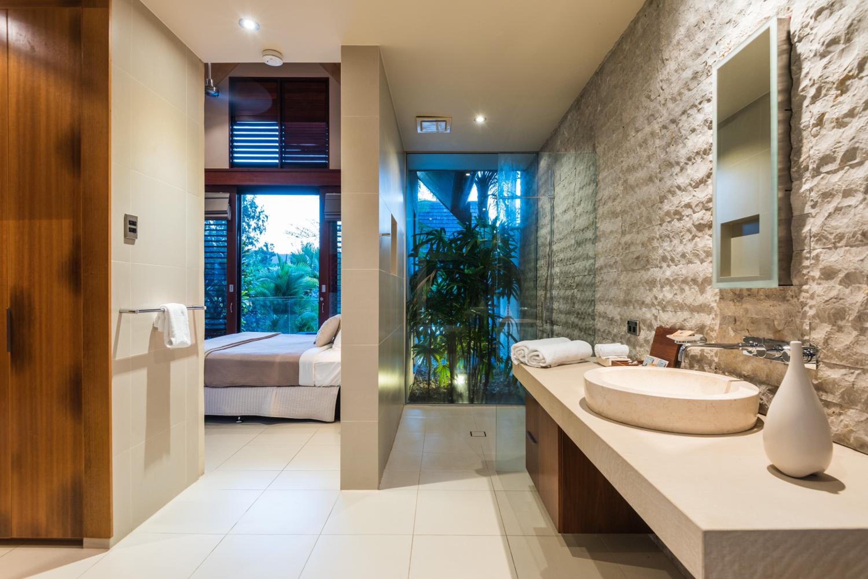 Three Bedroom Villa (Non Smoking) photo 2