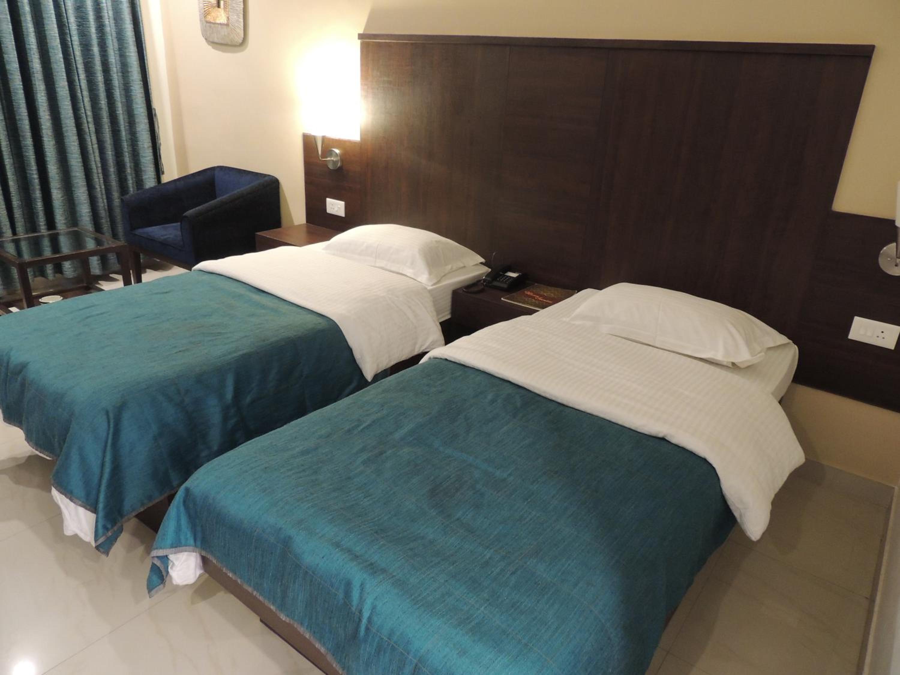 Executive Double Room - Photo 15