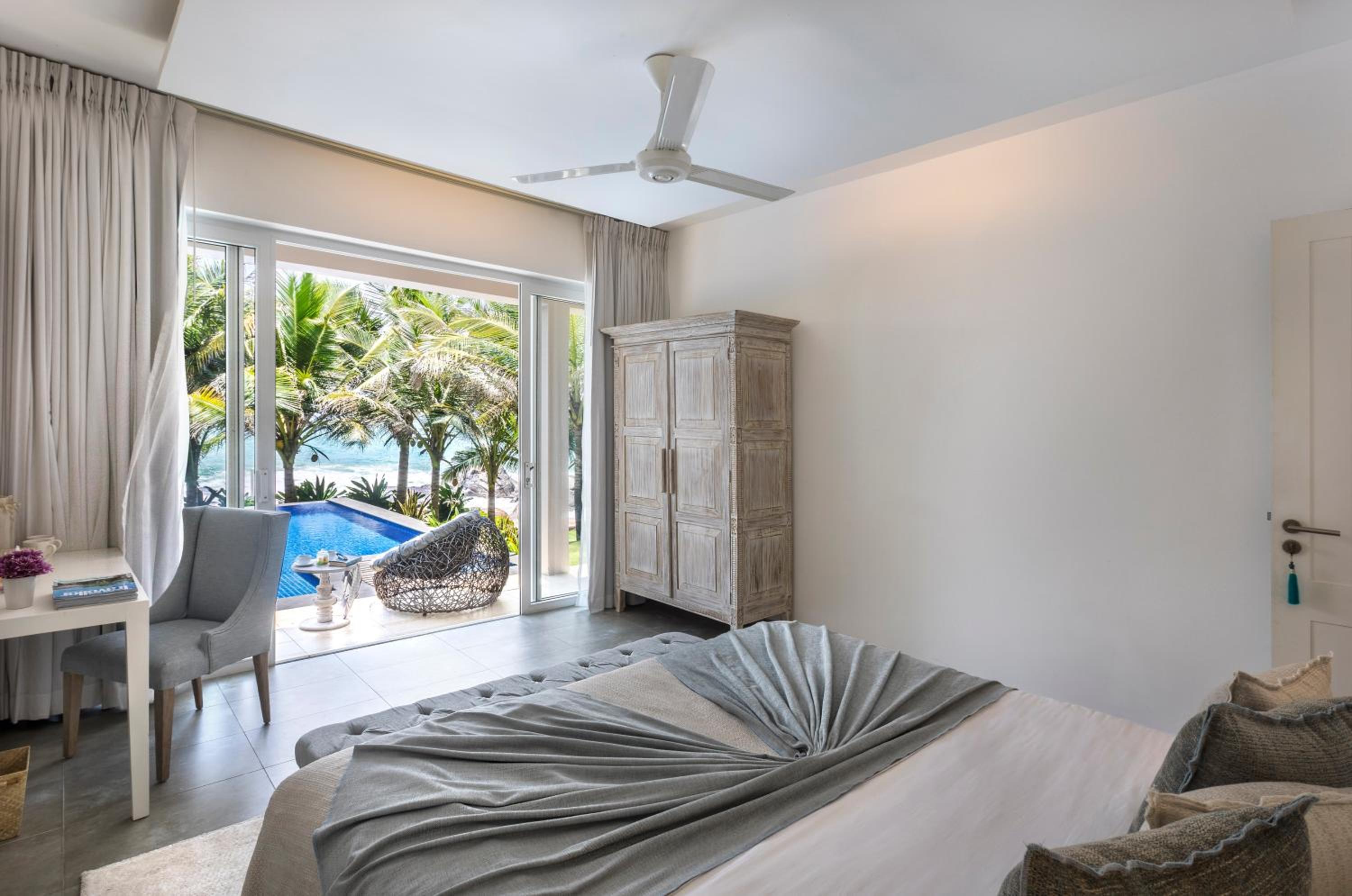 Suite with Pool View photo 1
