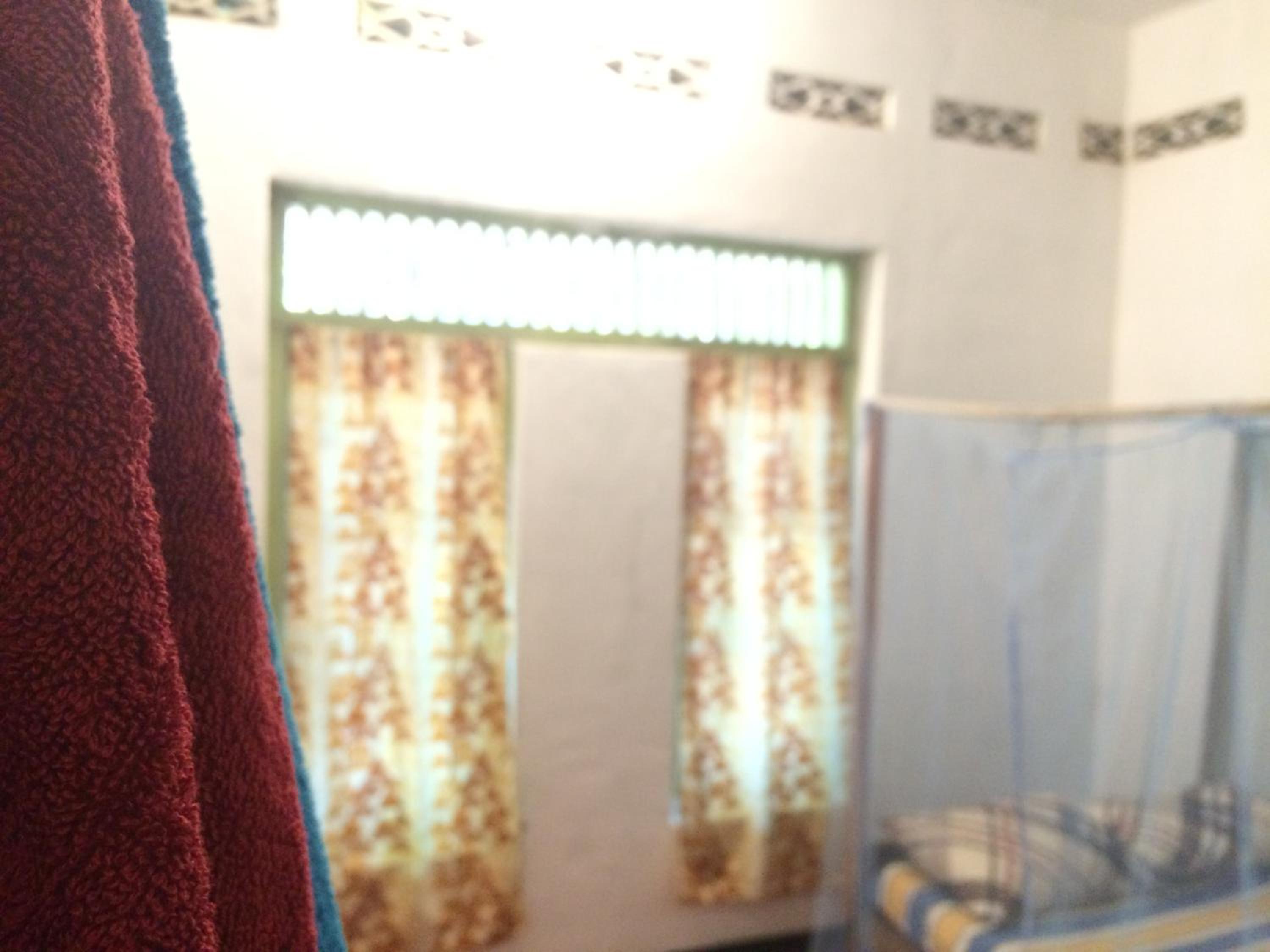 Standard Single Room with Shared Bathroom photo 2
