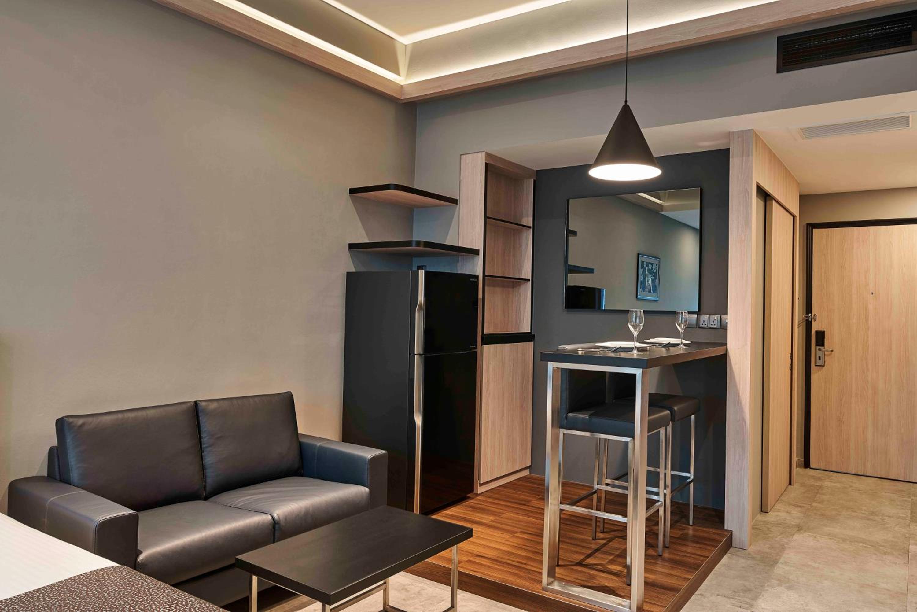 Studio Apartment photo 3