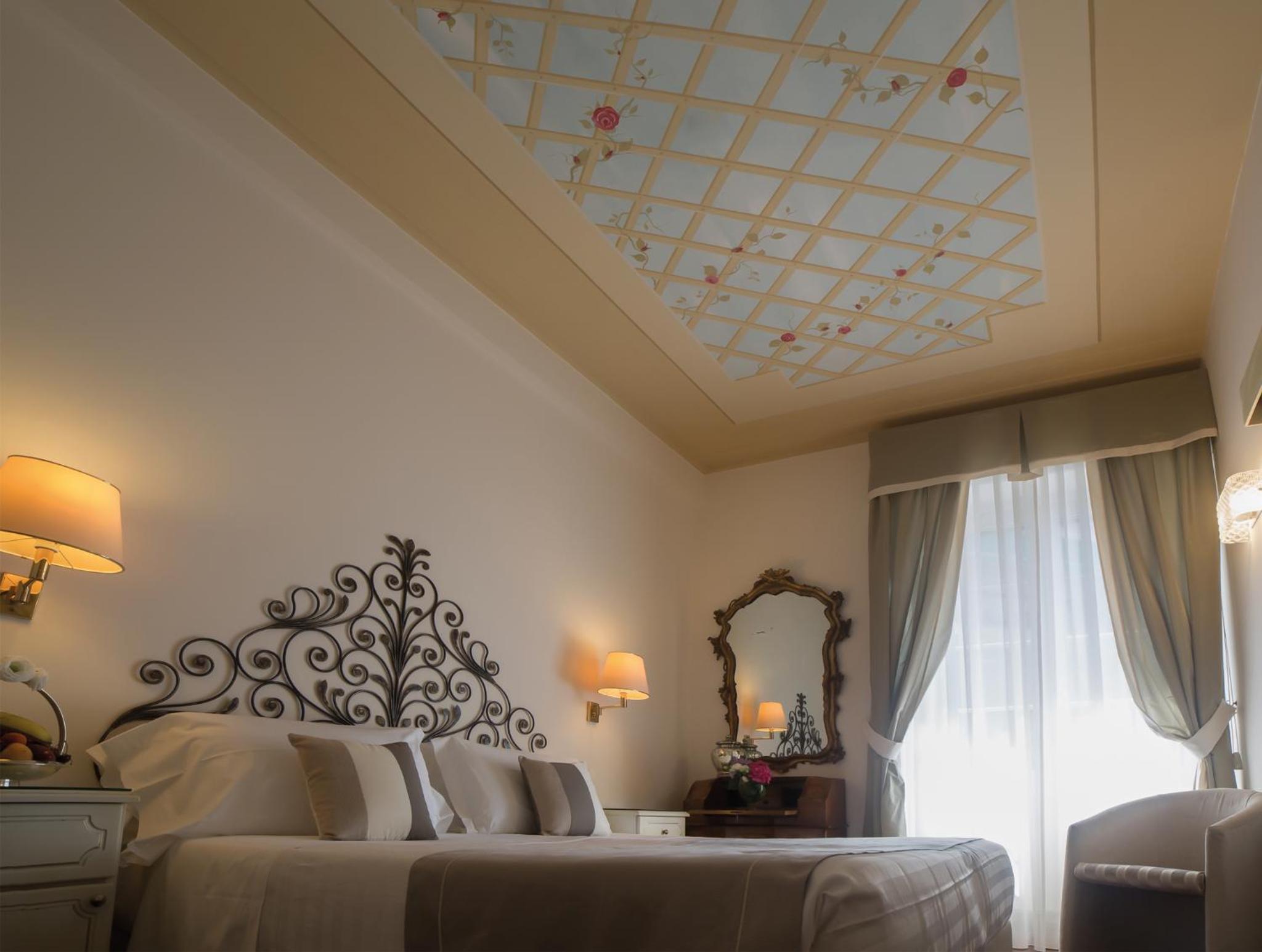 Classic Double Room - Photo 10