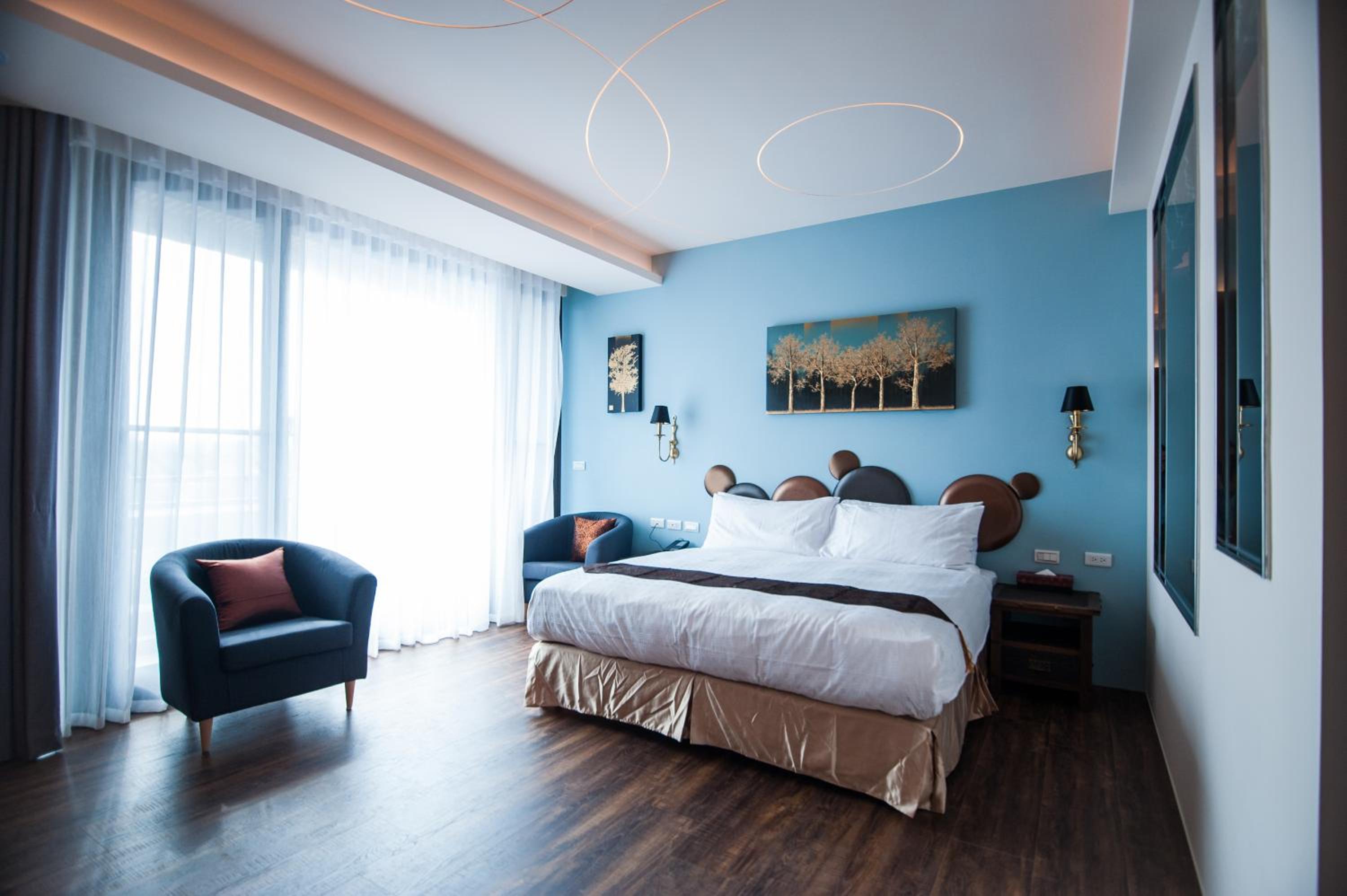 Deluxe Double Room with Side Sea View - Photo 17