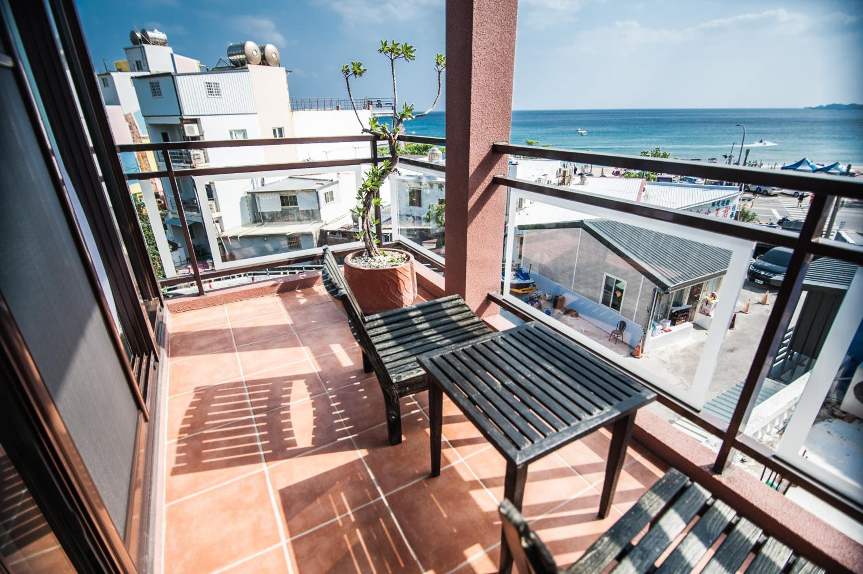 Deluxe Double Room with Balcony and Sea View - Photo 6