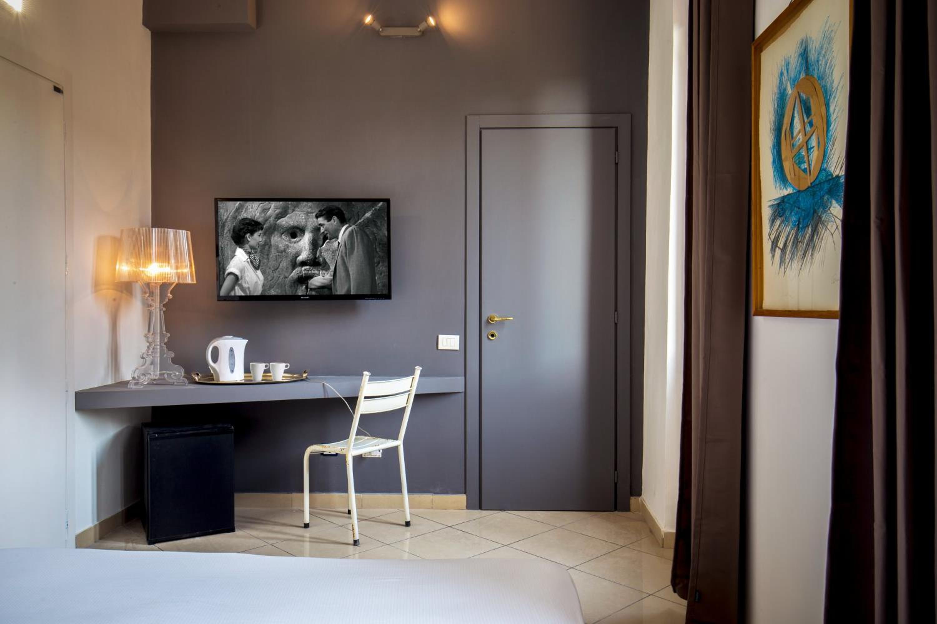 Double Room - Disability Access photo 2